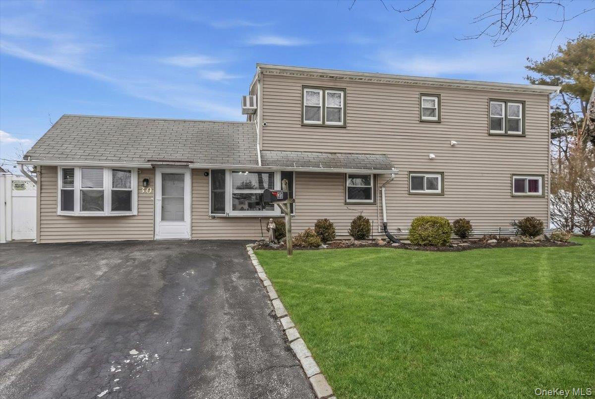 #2 photo, 30 Echo Lane, Levittown , NY 11756