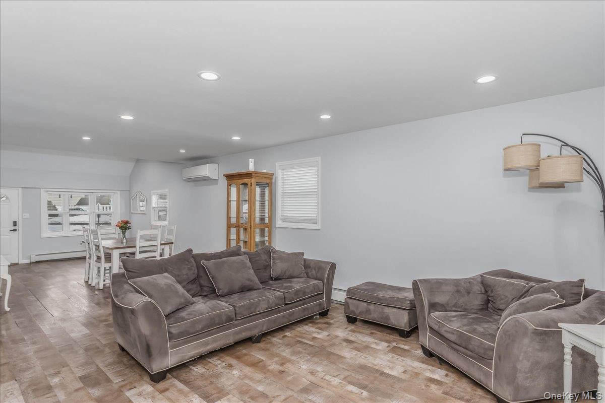 #7 photo, 30 Echo Lane, Levittown , NY 11756