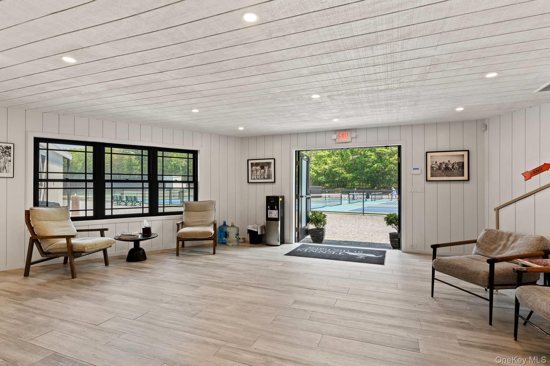 #4 photo, 142 Montauk Highway, Westhampton , NY 11977