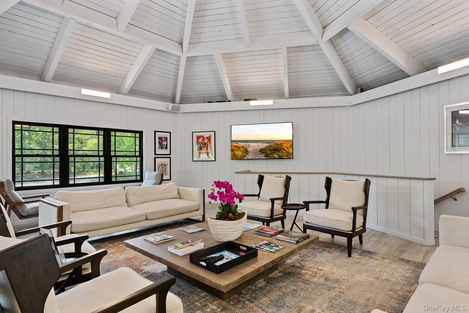 #6 photo, 142 Montauk Highway, Westhampton , NY 11977