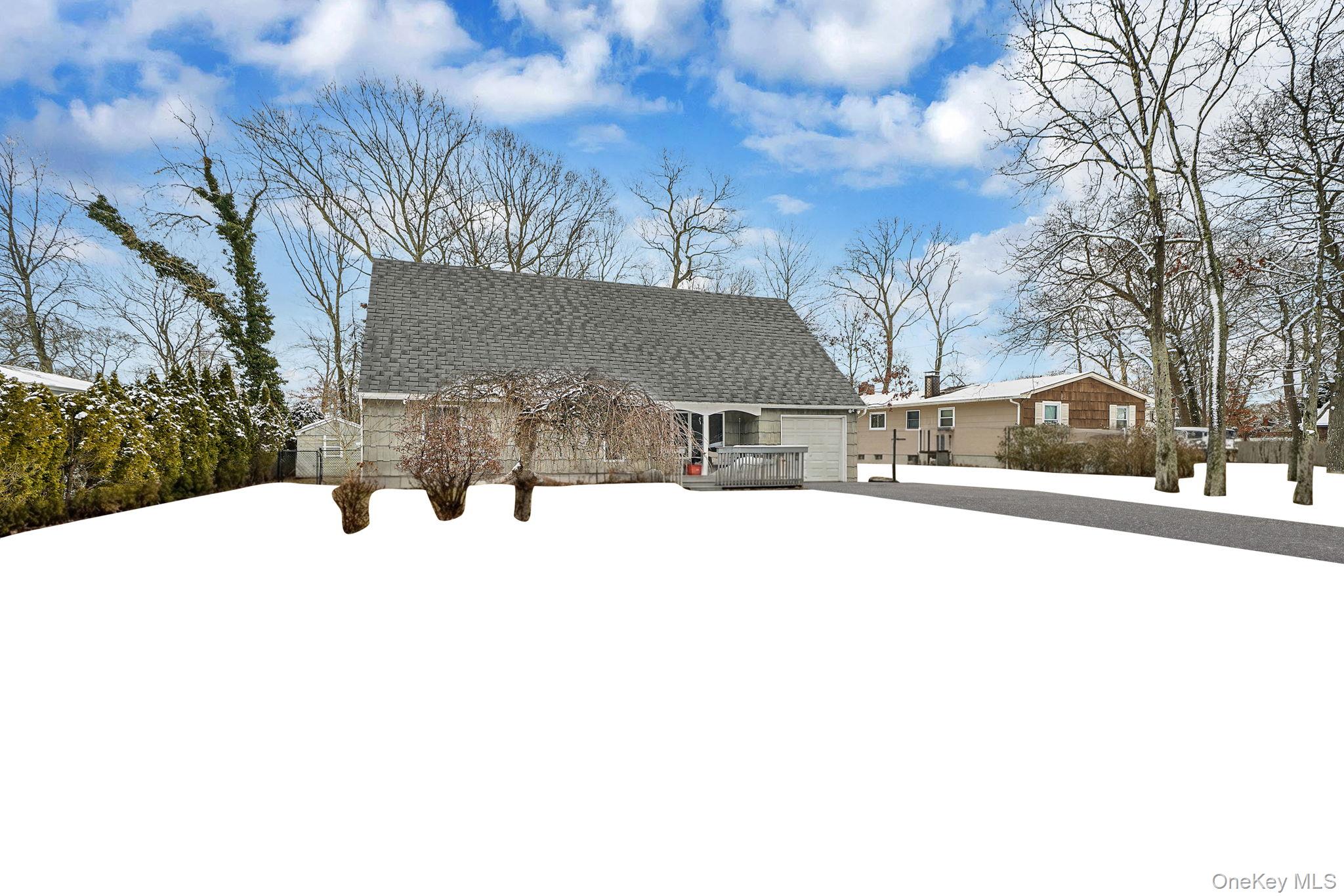 #6 photo, 47 Holiday Boulevard, Center Moriches , NY 11934