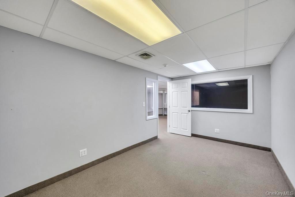 #19 photo, 600 Hicksville Road, Bethpage , NY 11714