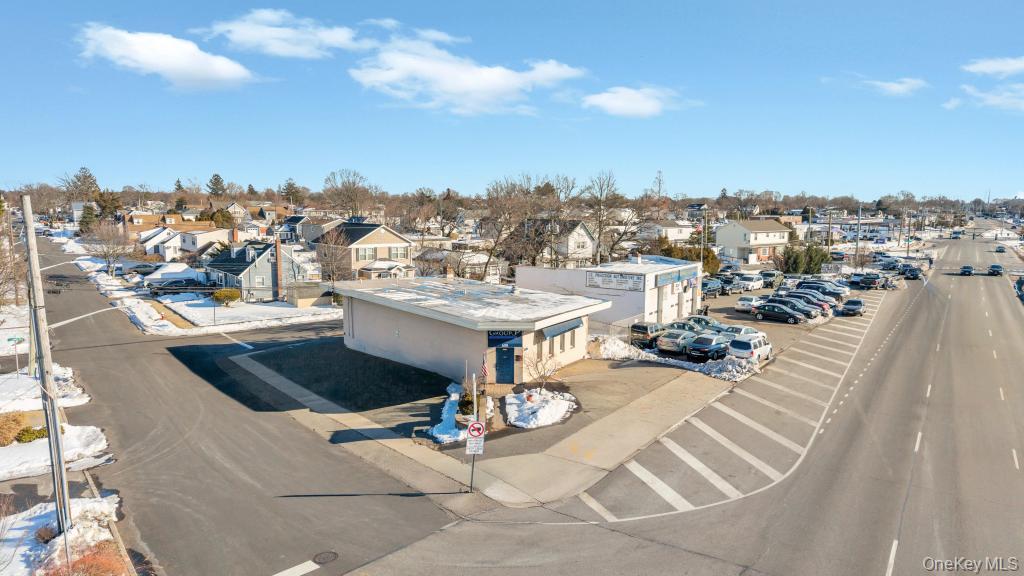 #3 photo, 600 Hicksville Road, Bethpage , NY 11714