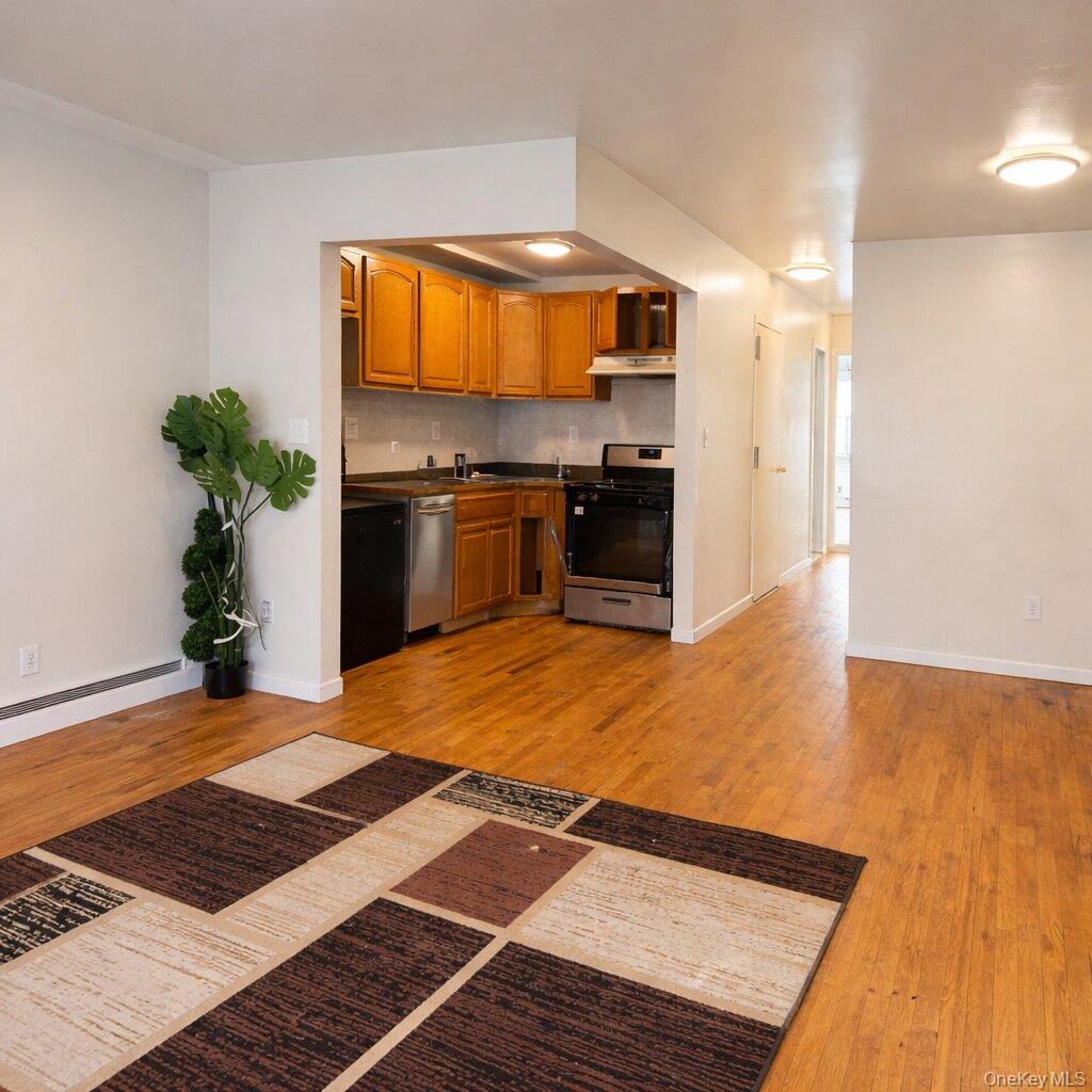 #2 photo, 171 Beach 29th Street, Far Rockaway , NY 11691