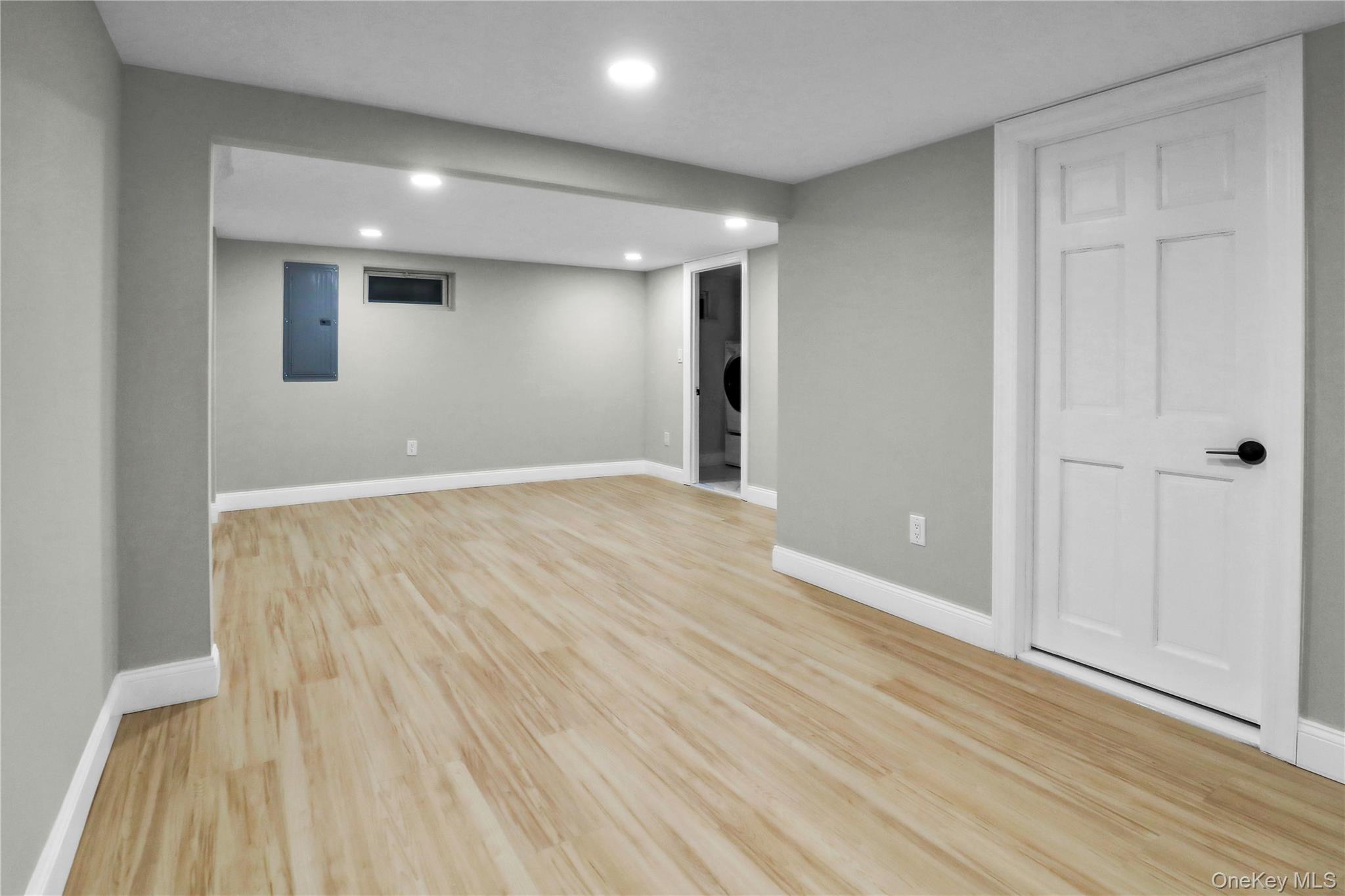 #16 photo, 45 Colony Lane, Syosset , NY 11791