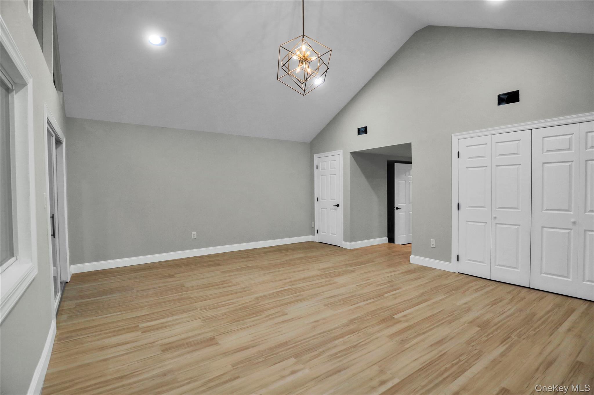 #4 photo, 45 Colony Lane, Syosset , NY 11791