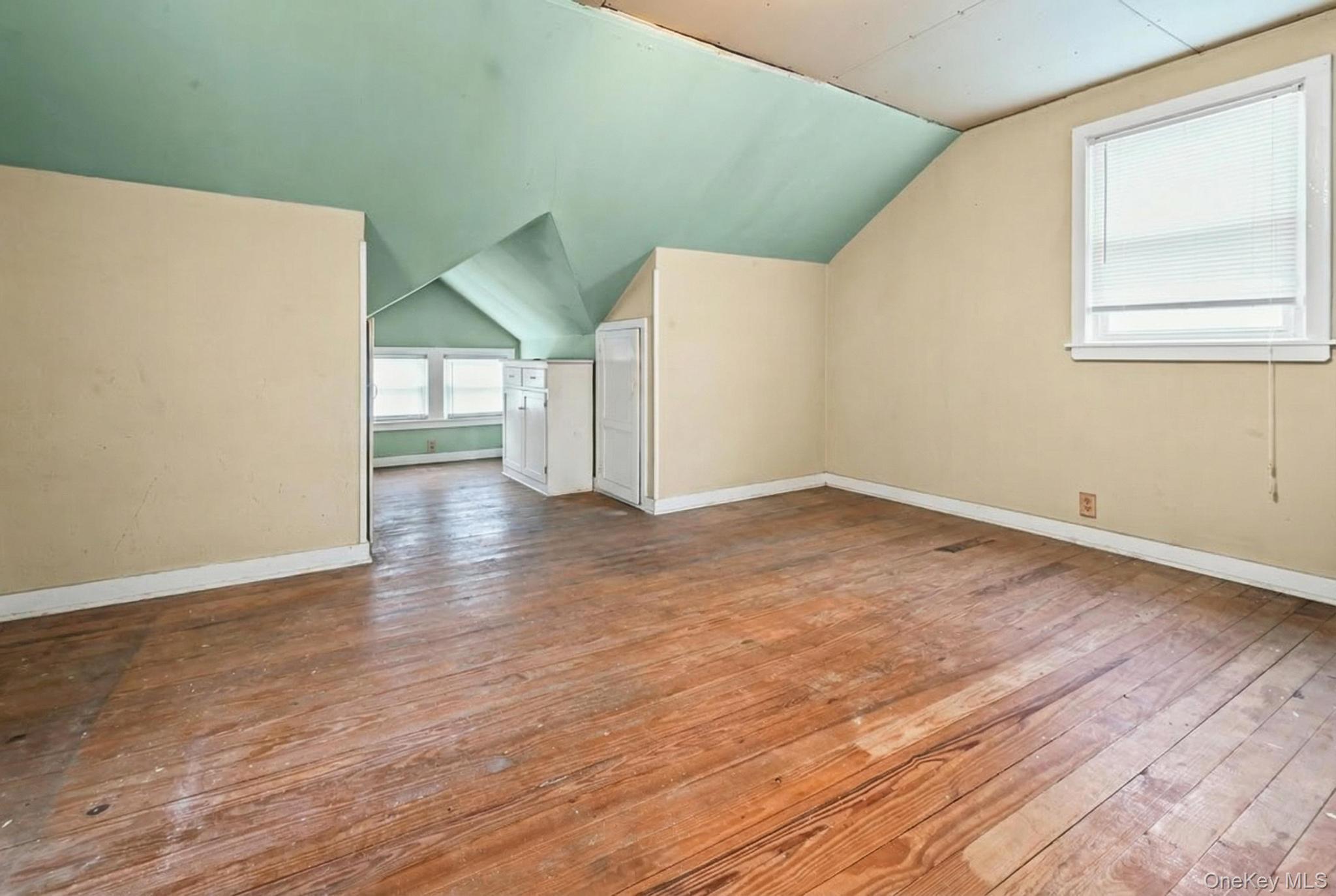 #13 photo, 13734 94th Street, Куинс ‖ Ozone Park , NY 11417