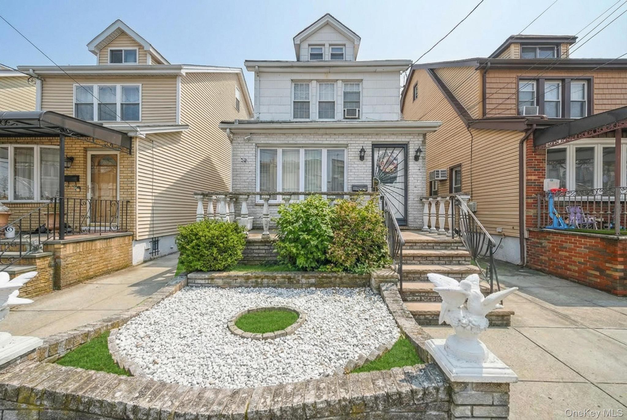 #2 photo, 13734 94th Street, Куинс ‖ Ozone Park , NY 11417