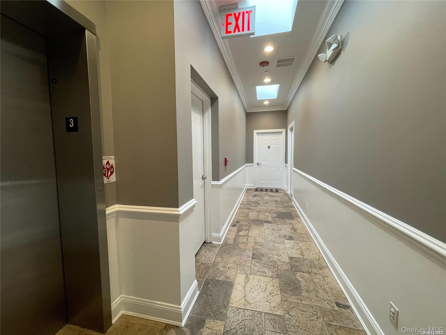 #11 photo, 328A Main Street, Huntington , NY 11743