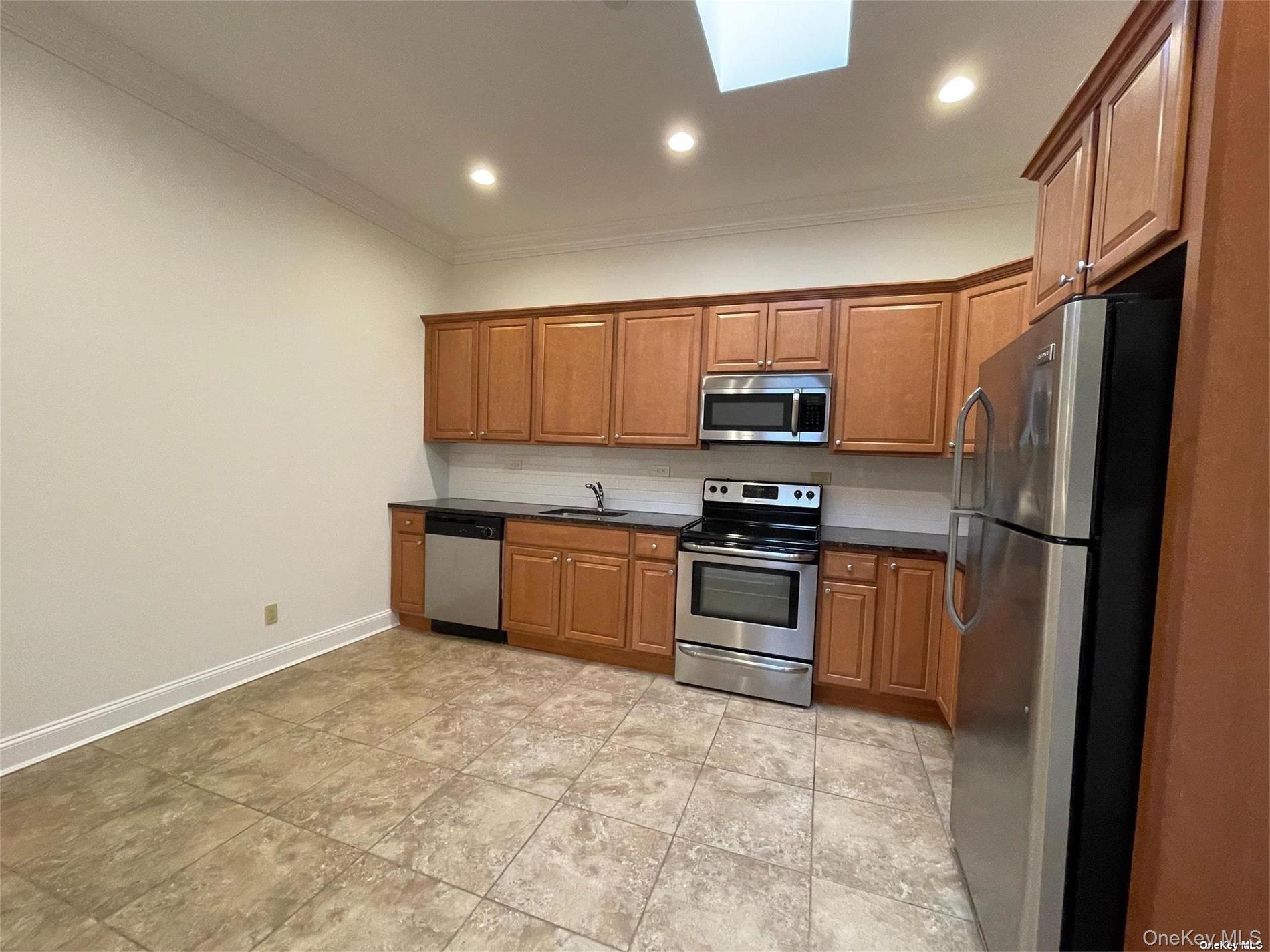 #2 photo, 328A Main Street, Huntington , NY 11743