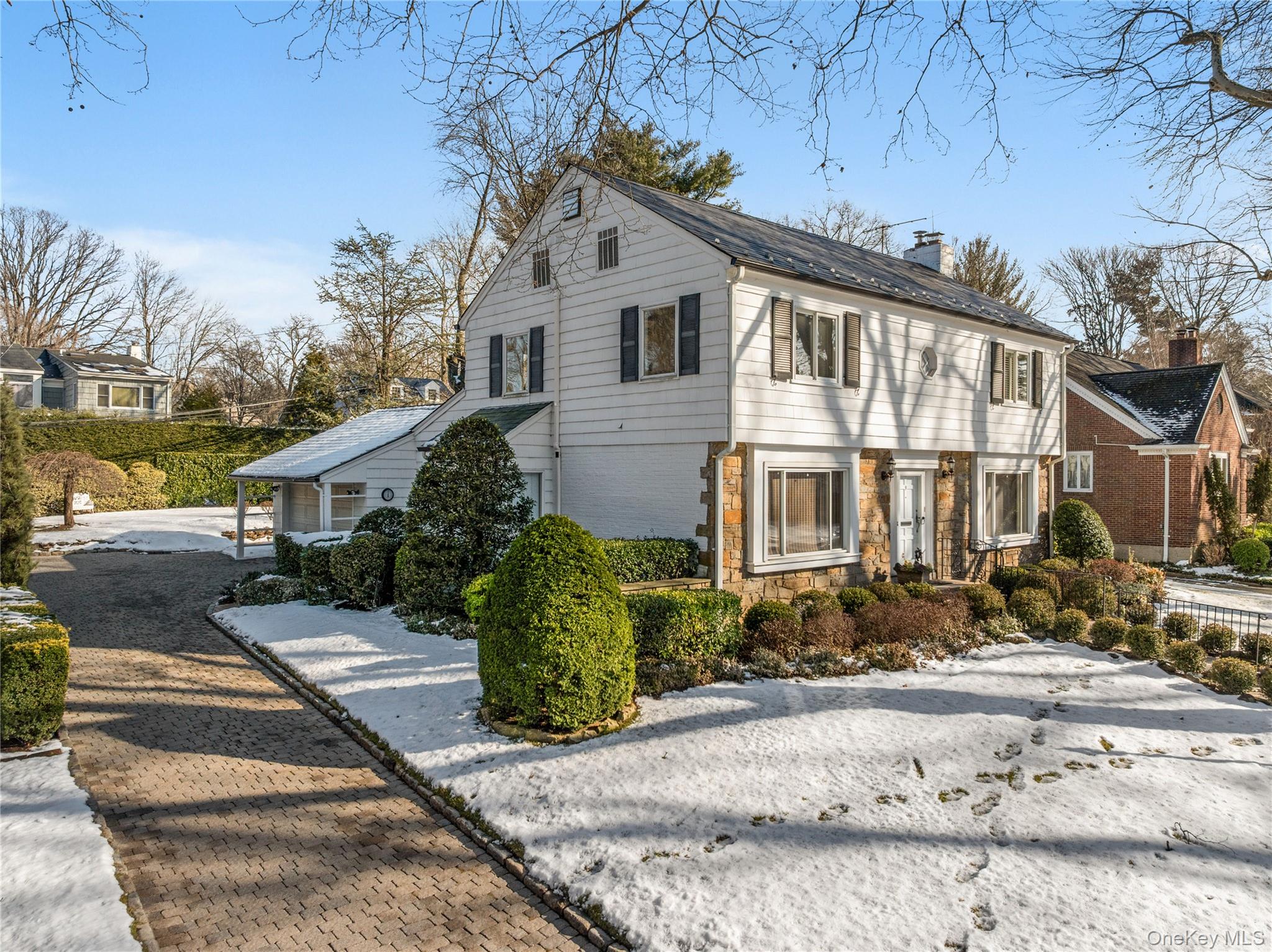 #2 photo, 9 Chester Drive, Great Neck , NY 11021