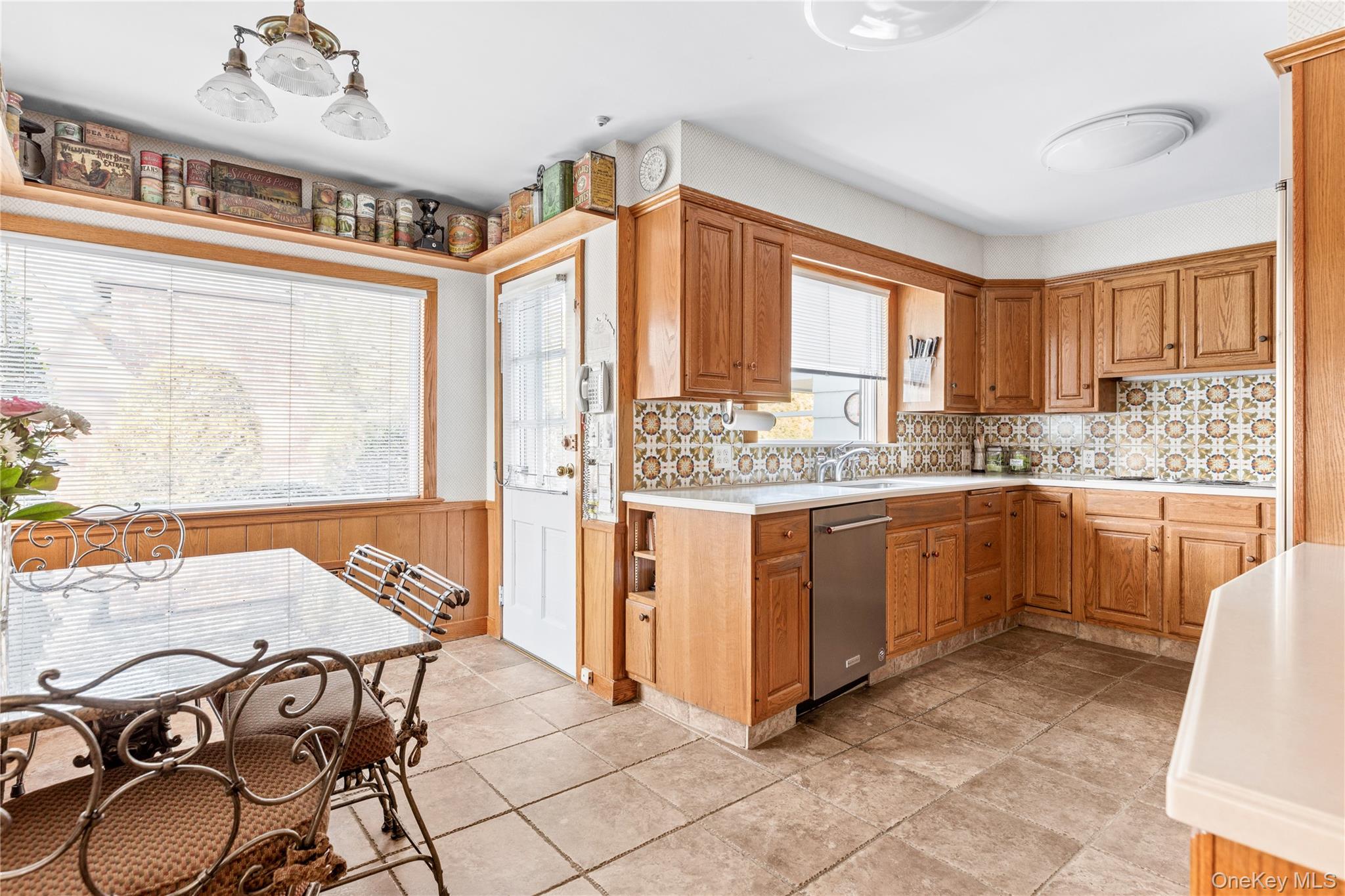 #9 photo, 9 Chester Drive, Great Neck , NY 11021