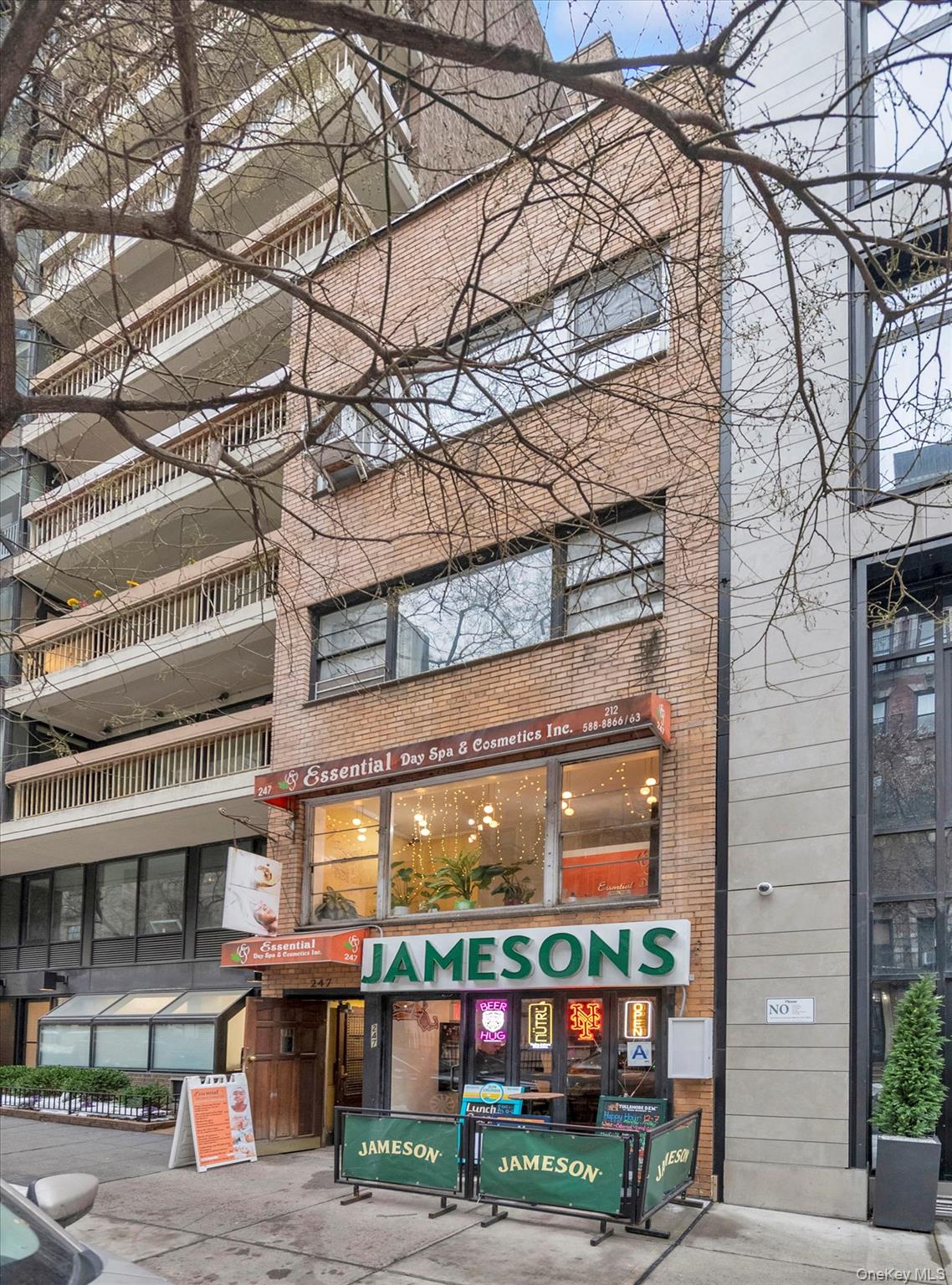 #1 photo, 247 E 50th Street, New York (Manhattan) , NY 10022