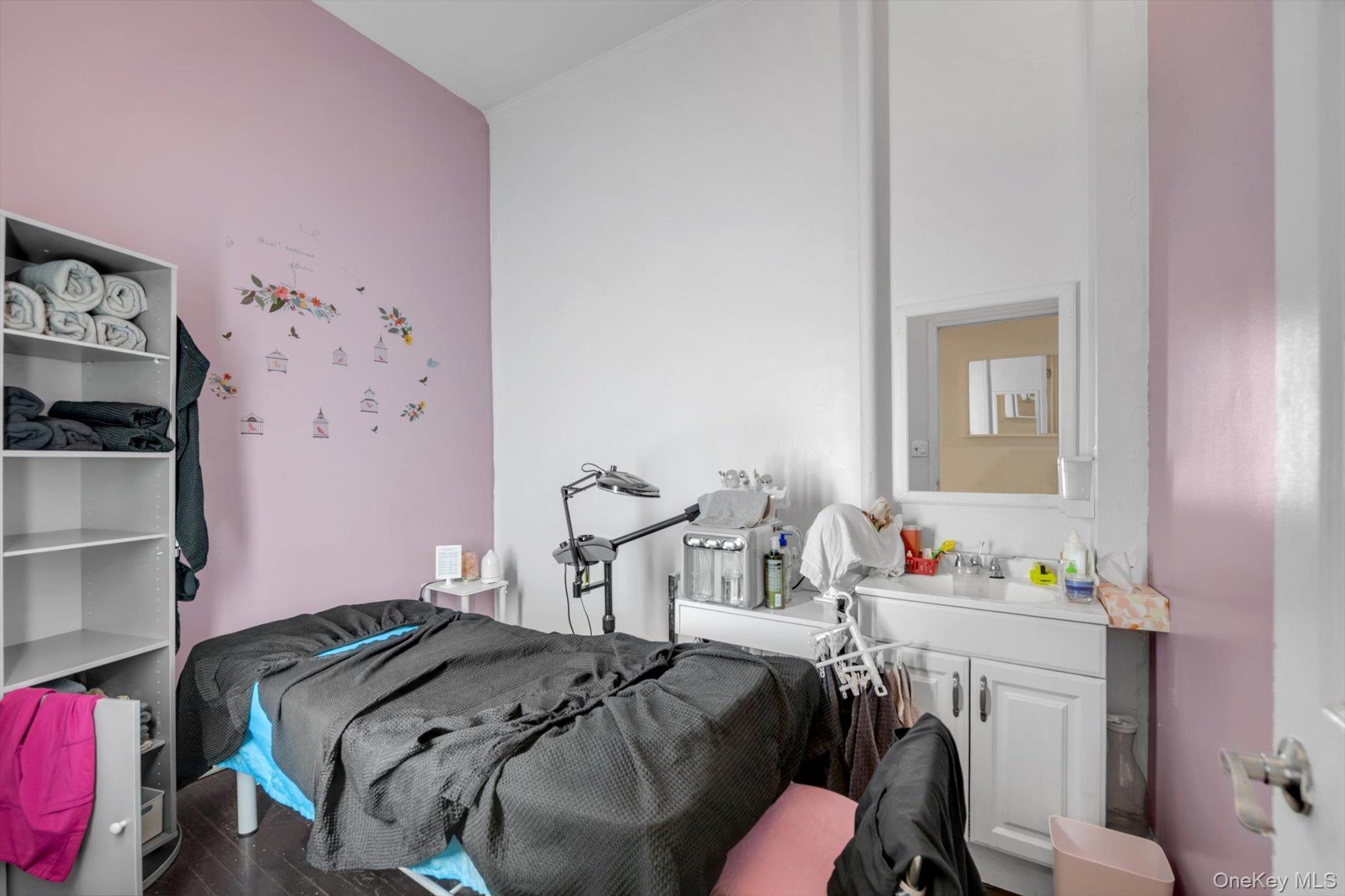 #12 photo, 247 E 50th Street, New York (Manhattan) , NY 10022