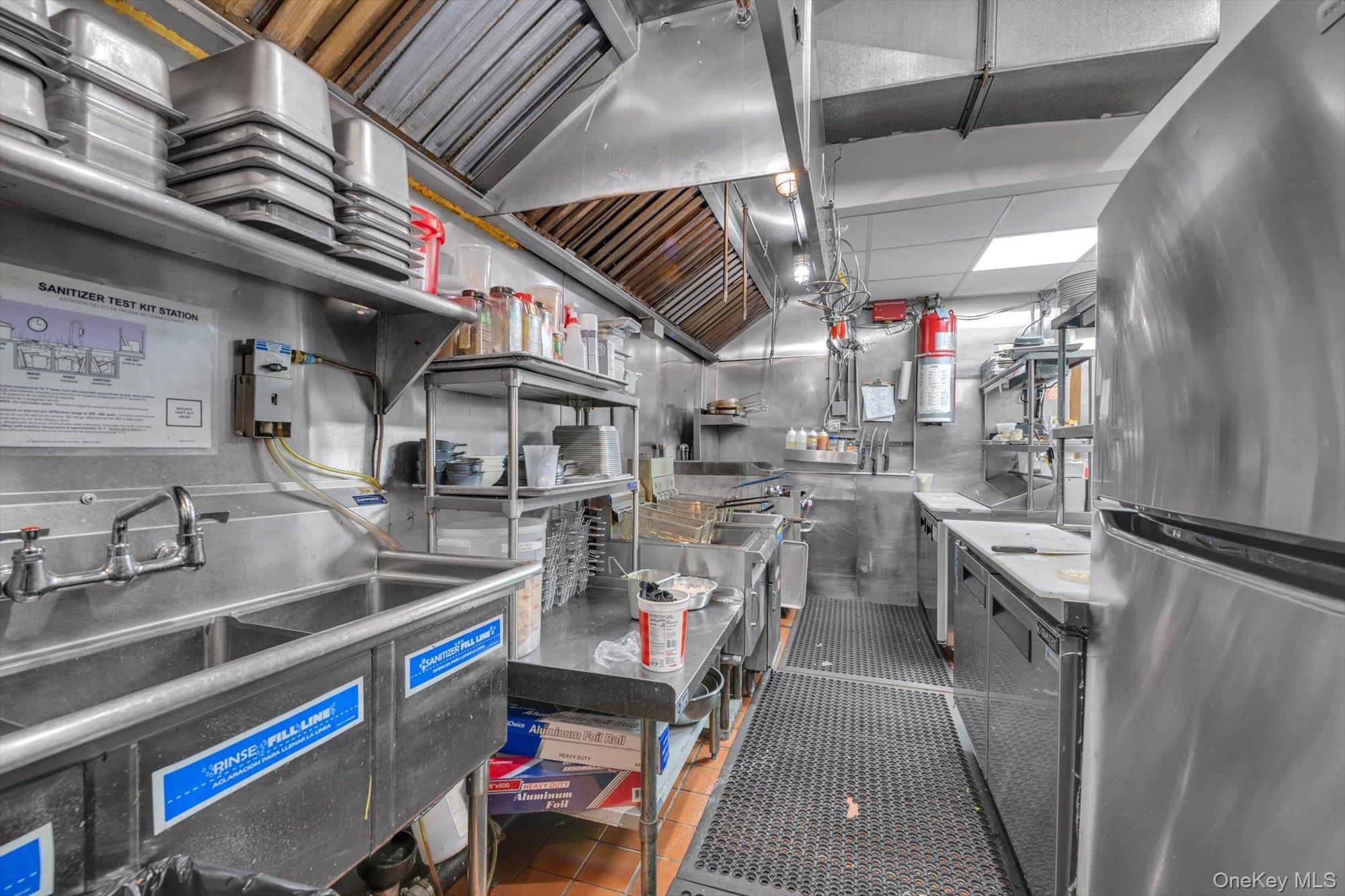 #7 photo, 247 E 50th Street, New York (Manhattan) , NY 10022