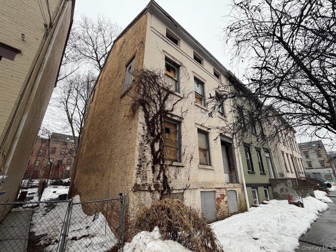 #2 photo, 169 Chambers Street, Newburgh , NY 12550