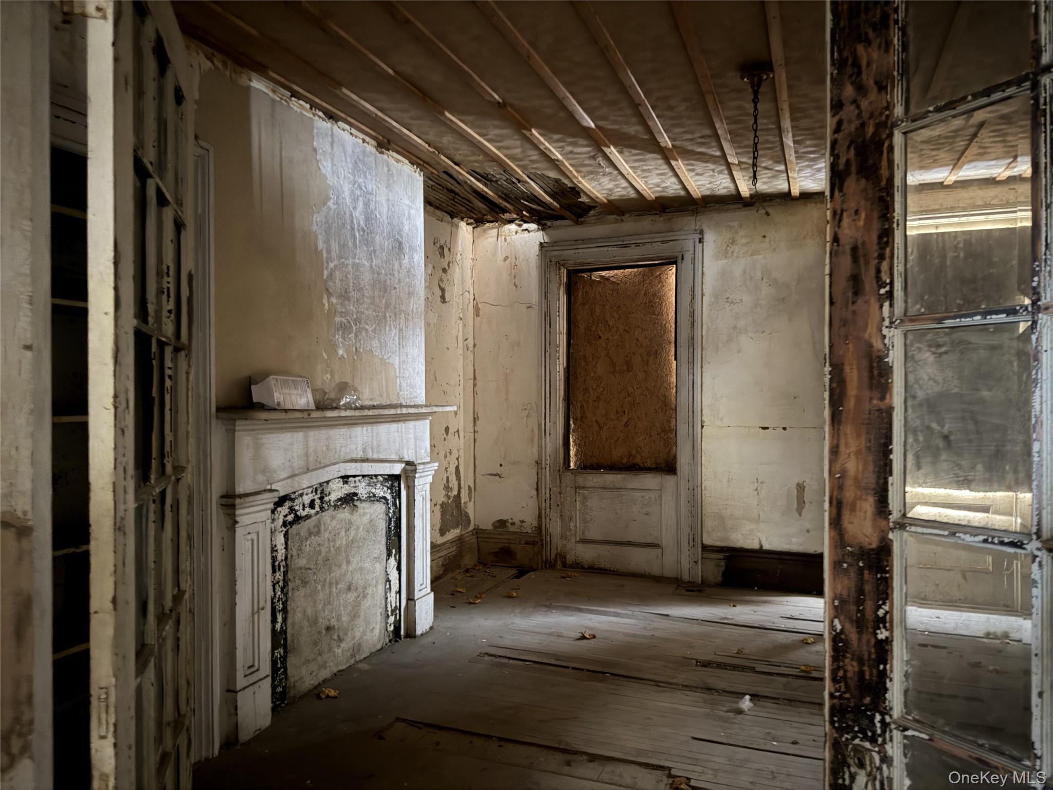 #4 photo, 169 Chambers Street, Newburgh , NY 12550