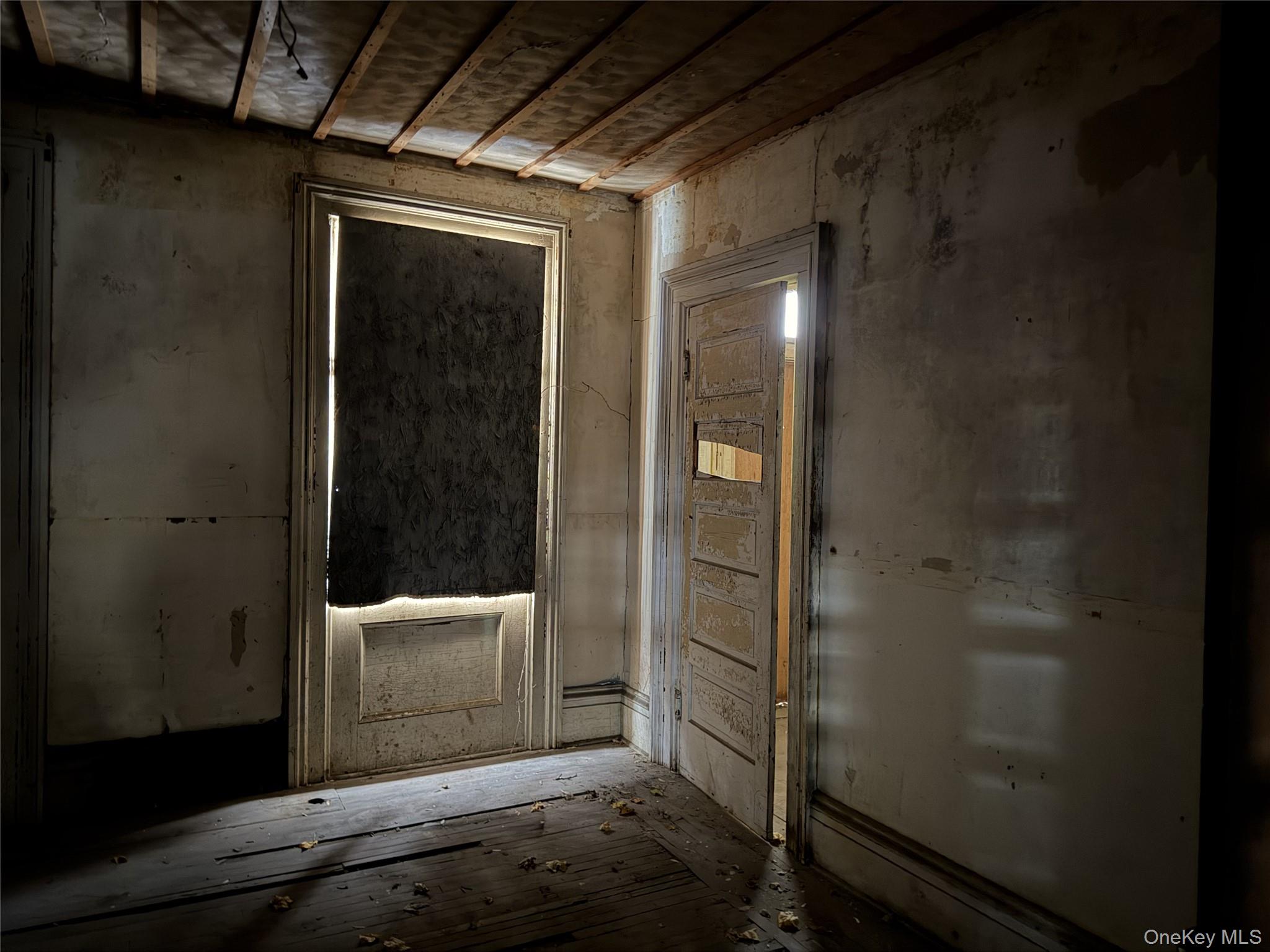 #5 photo, 169 Chambers Street, Newburgh , NY 12550