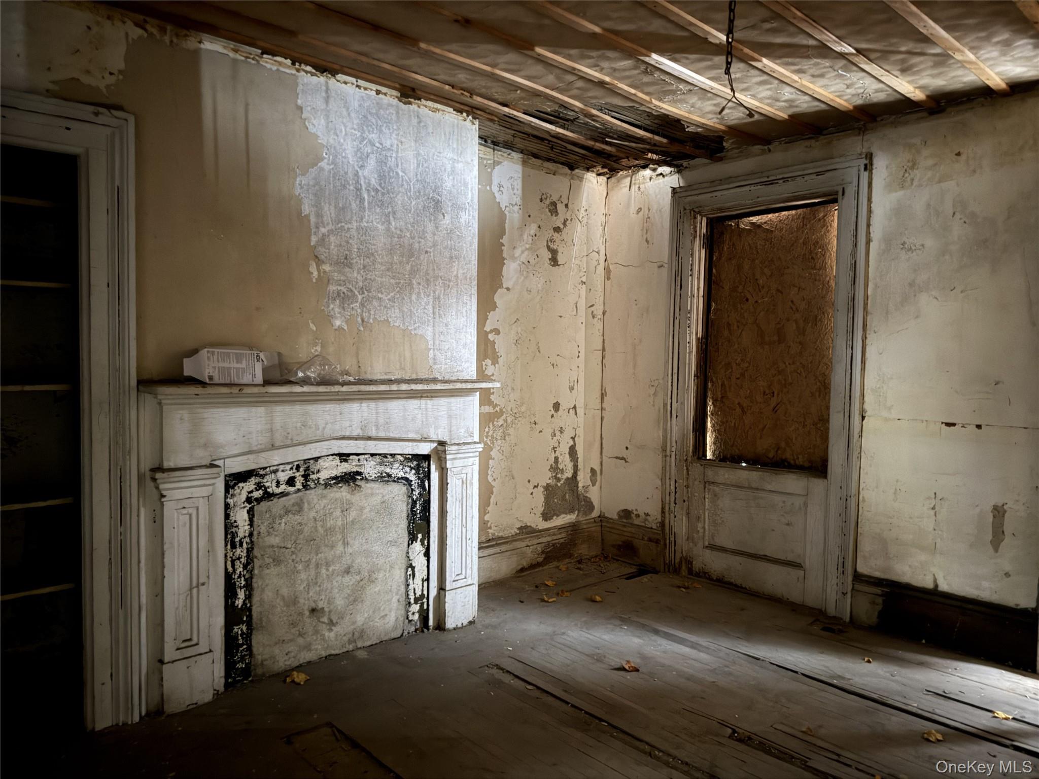 #6 photo, 169 Chambers Street, Newburgh , NY 12550