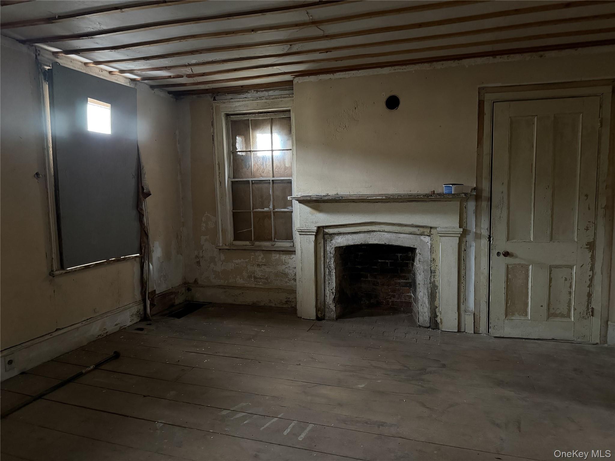 #7 photo, 169 Chambers Street, Newburgh , NY 12550