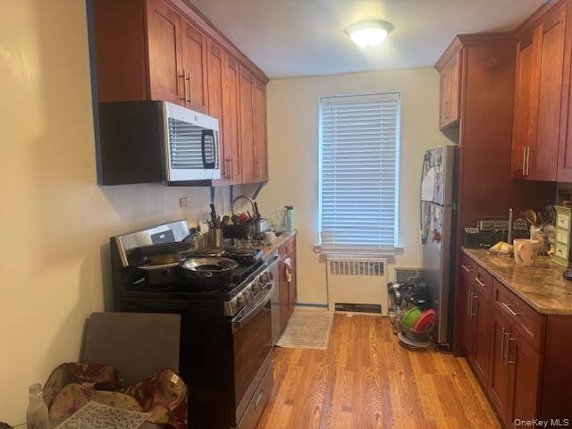 #2 photo, 2080 Barnes Avenue, Bronx , NY 10462
