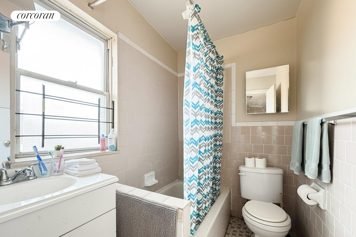 #5 photo, Arverne, Arverne , NY 11692