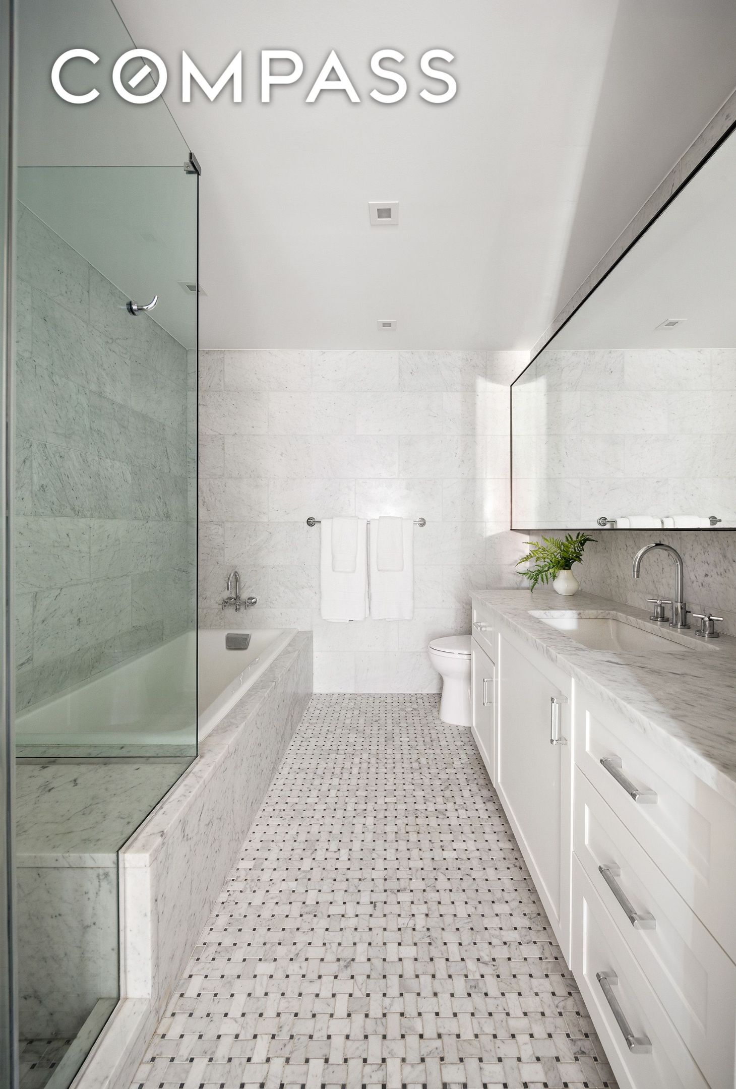 #18 photo, 334 W 19th Street, Chelsea , NY 10011