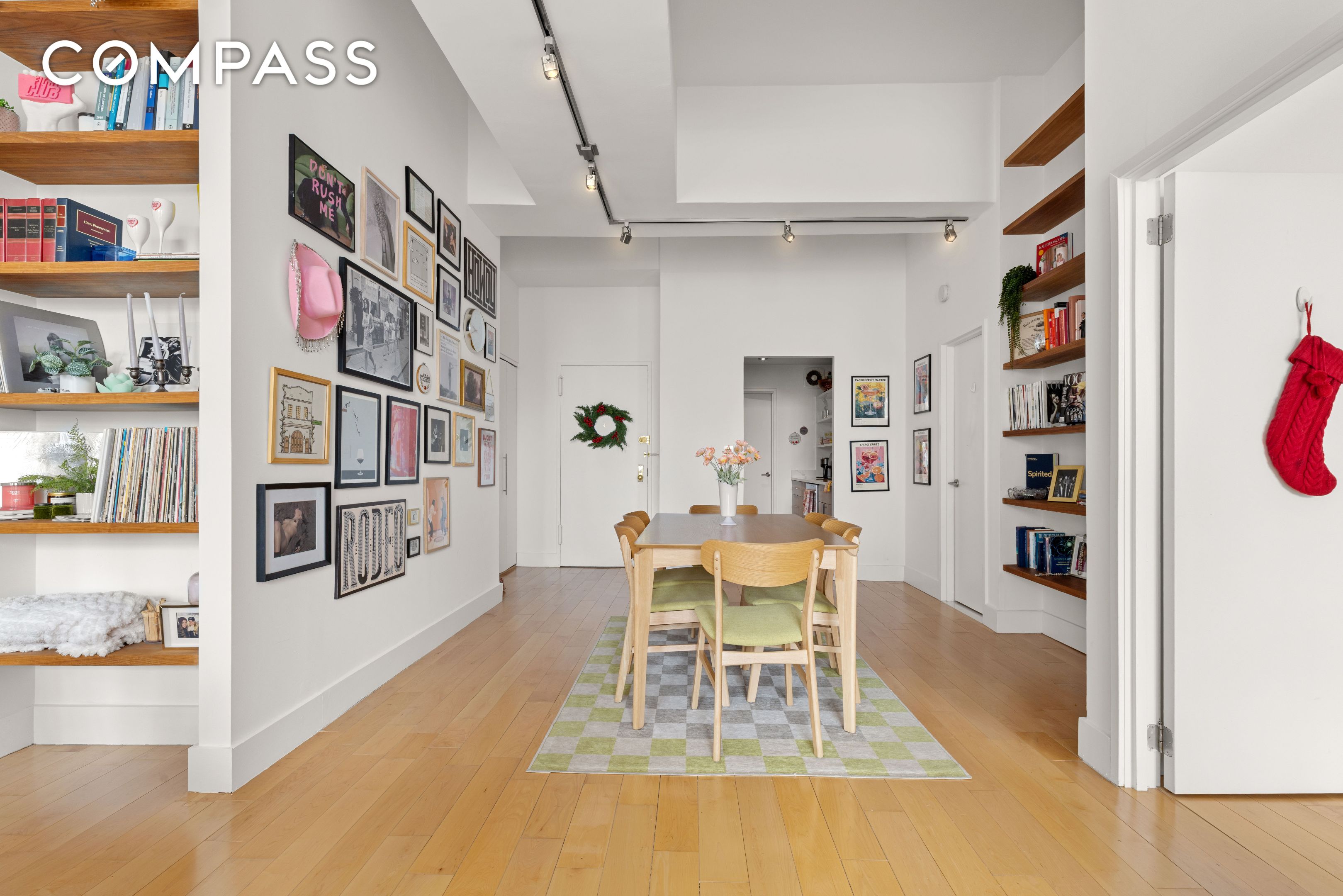 #10 photo, 310 E 46th Street, Midtown East , NY 10017