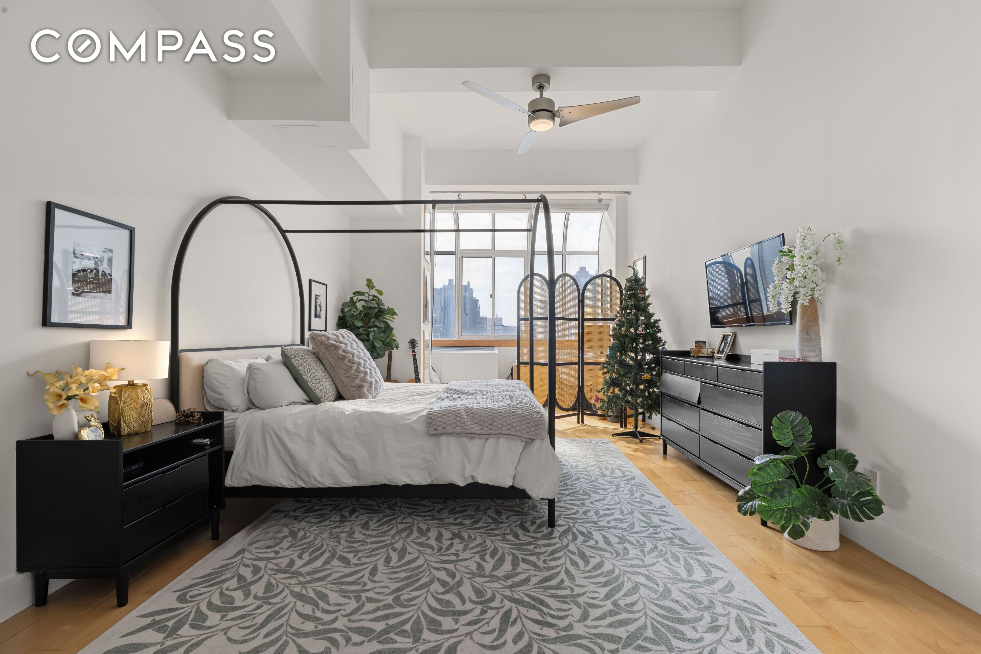 #14 photo, 310 E 46th Street, Midtown East , NY 10017