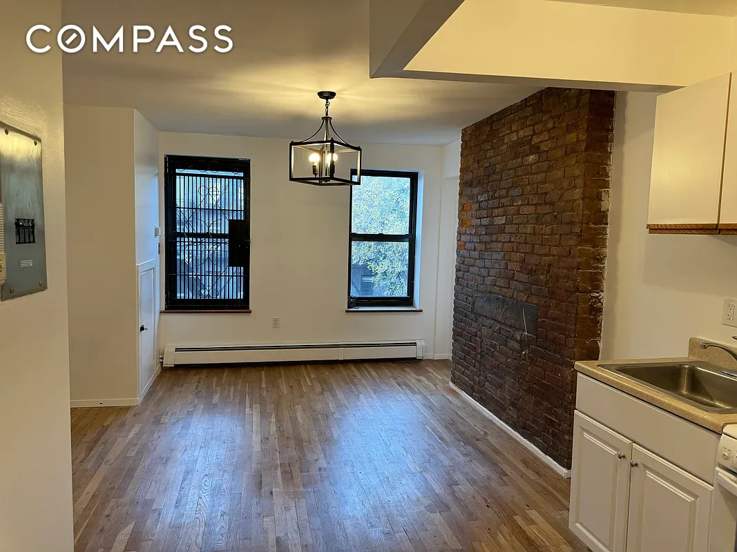 #1 photo, New York City, East Village , NY 10009