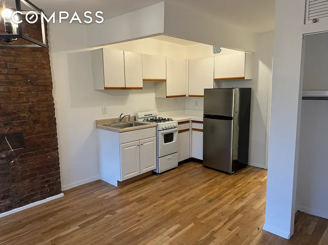 #4 photo, New York City, East Village , NY 10009