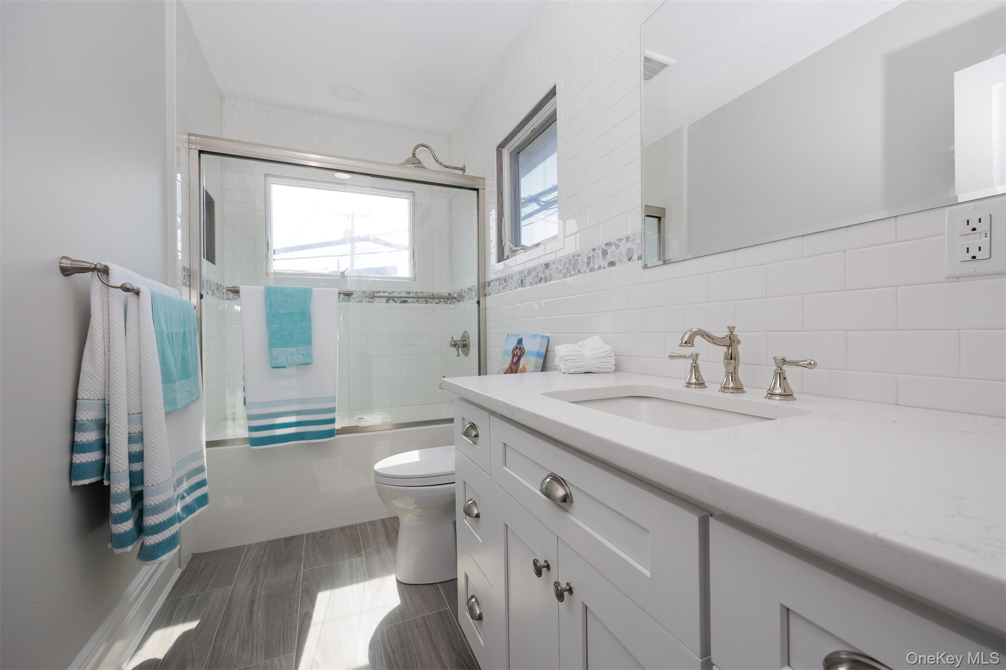 #11 photo, 24 Pennsylvania Avenue, Long Beach , NY 11561