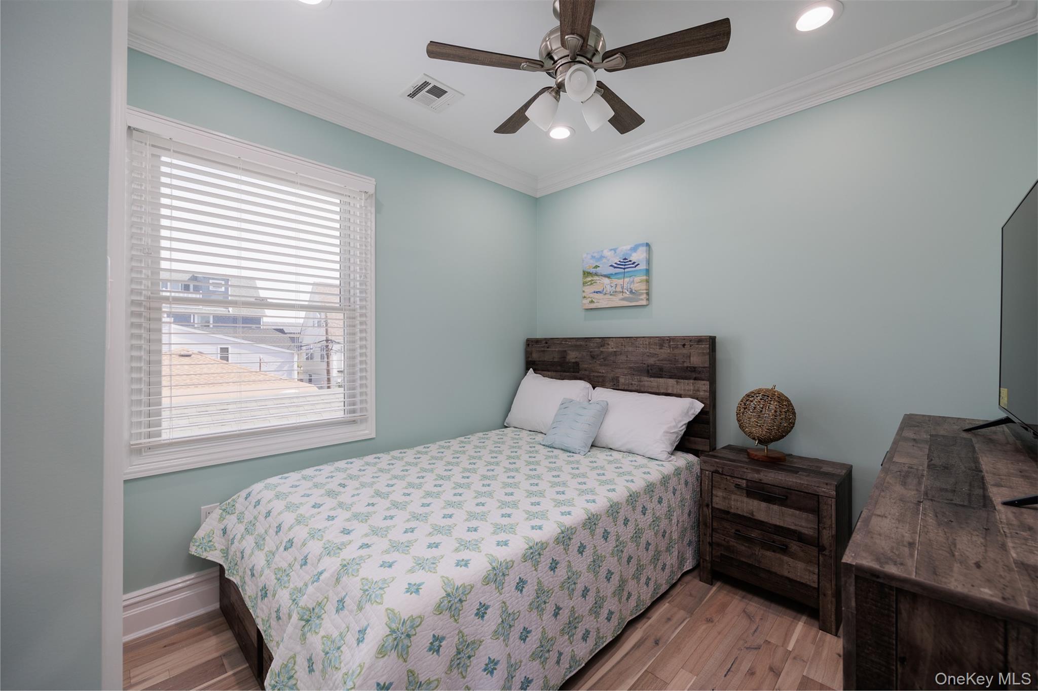 #9 photo, 24 Pennsylvania Avenue, Long Beach , NY 11561