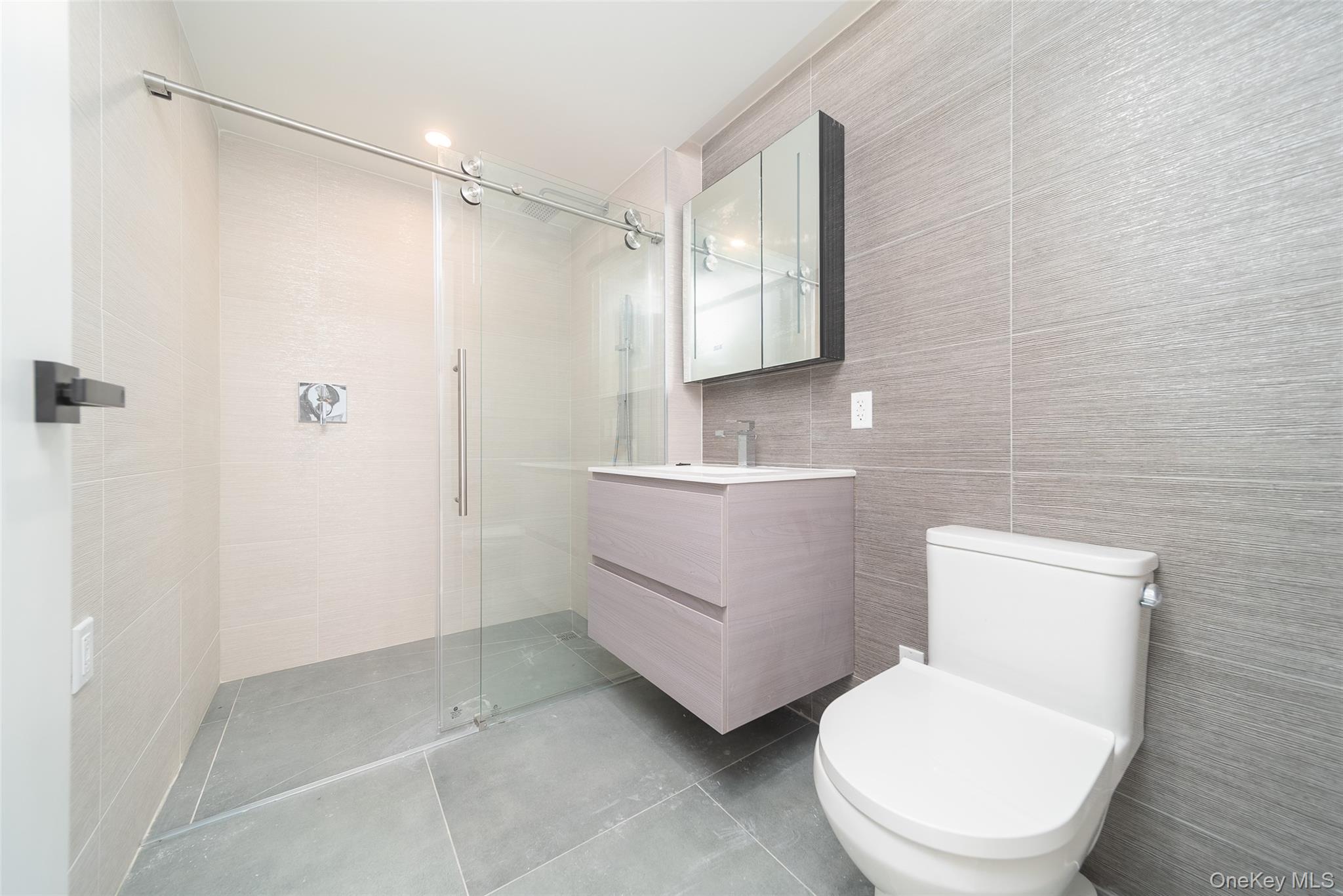 #11 photo, 14449 Northern Boulevard, Flushing , NY 11354