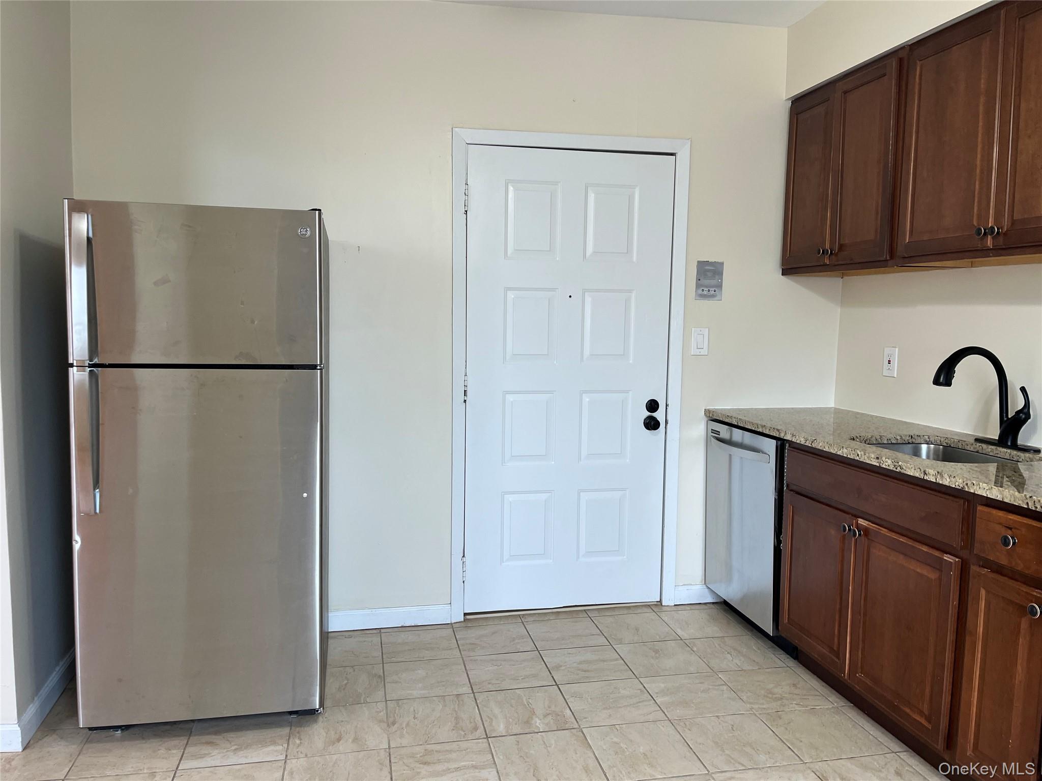 #5 photo, 400 Jericho Turnpike, New Hyde Park , NY 11040