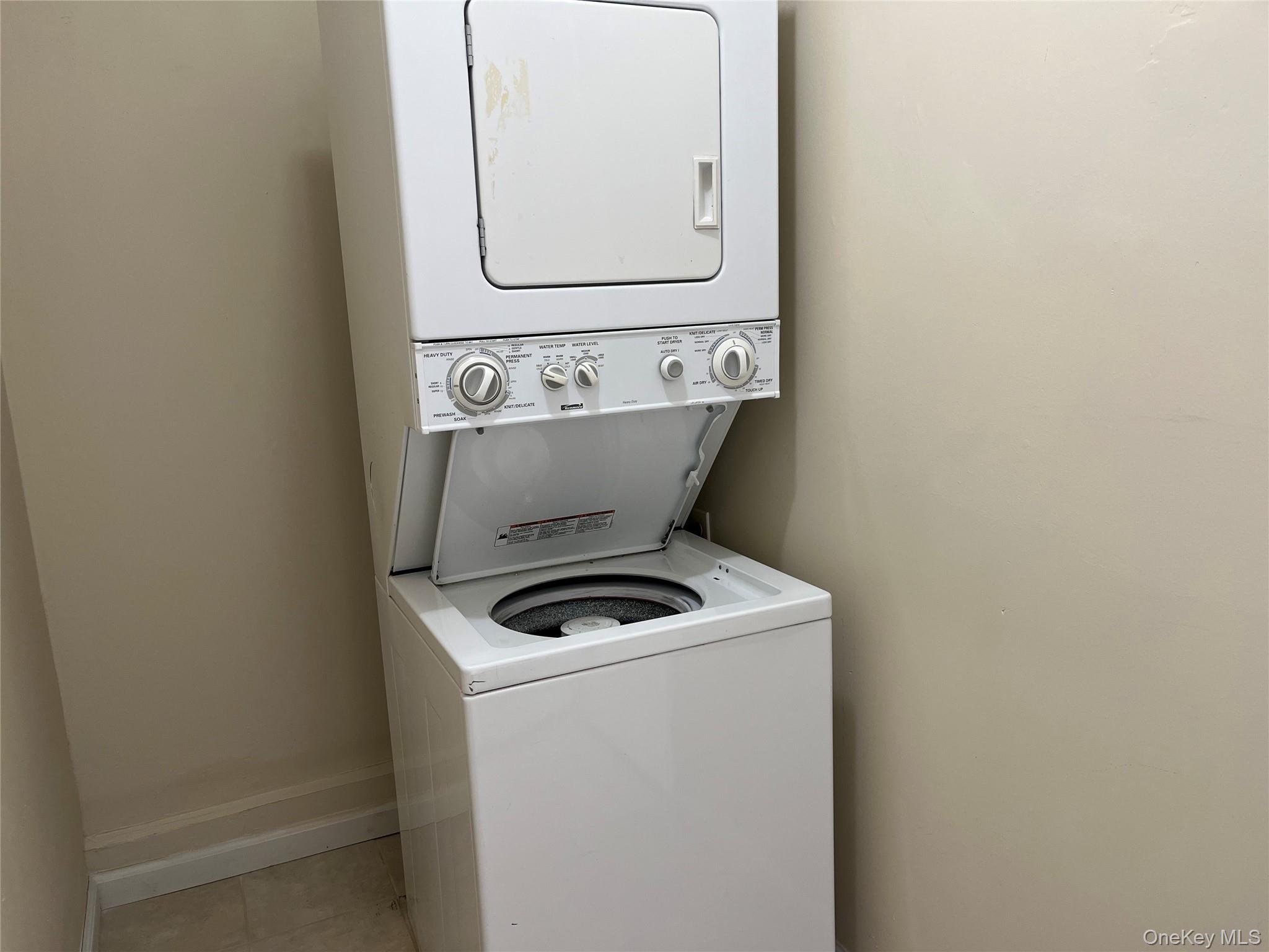 #7 photo, 400 Jericho Turnpike, New Hyde Park , NY 11040