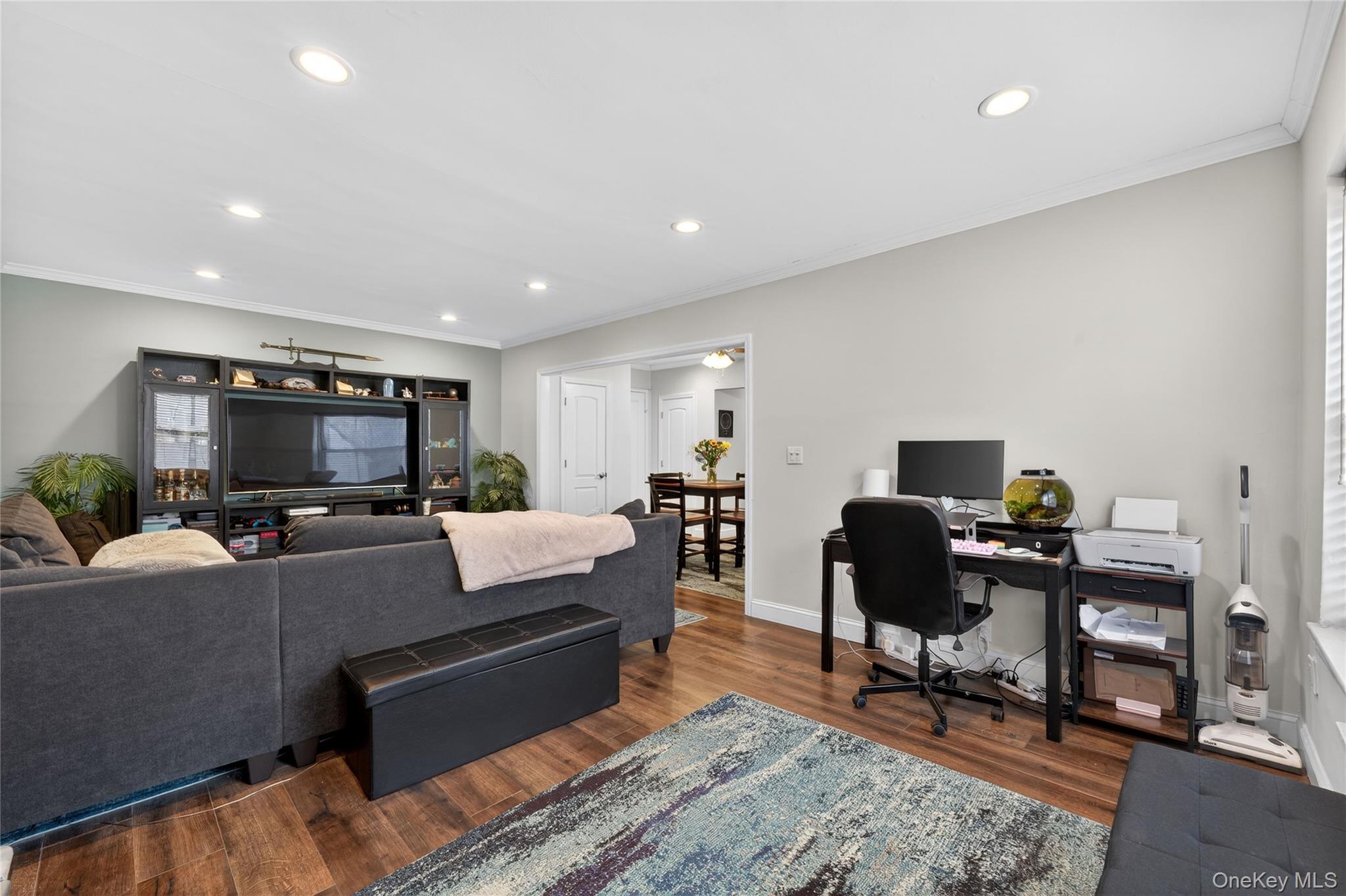 #14 photo, 8 Wooleys Lane, Great Neck , NY 11023