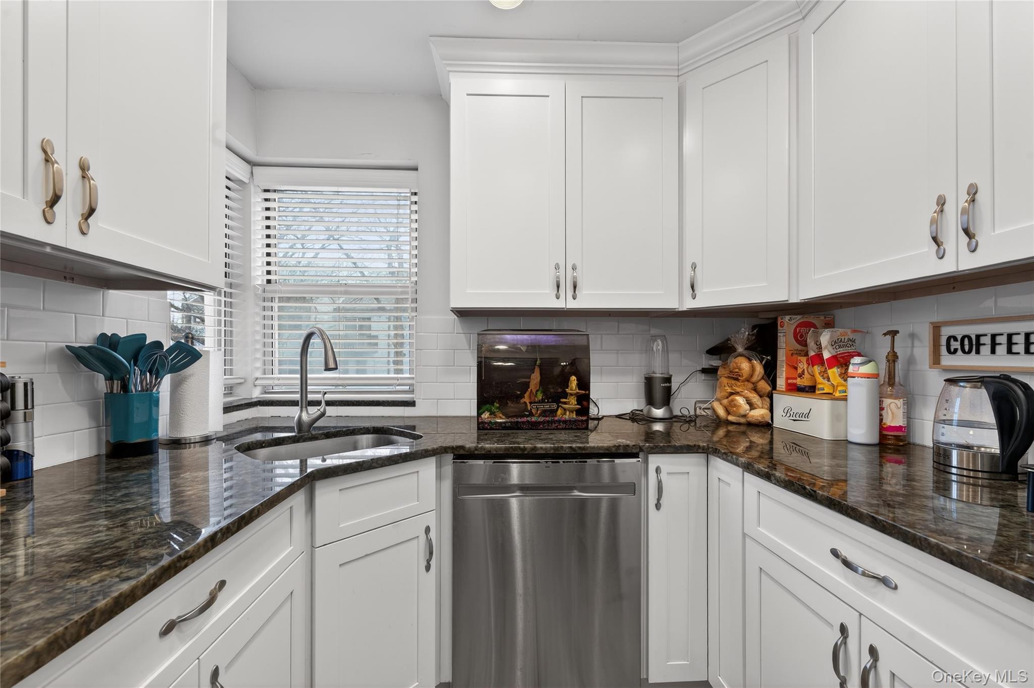 #7 photo, 8 Wooleys Lane, Great Neck , NY 11023