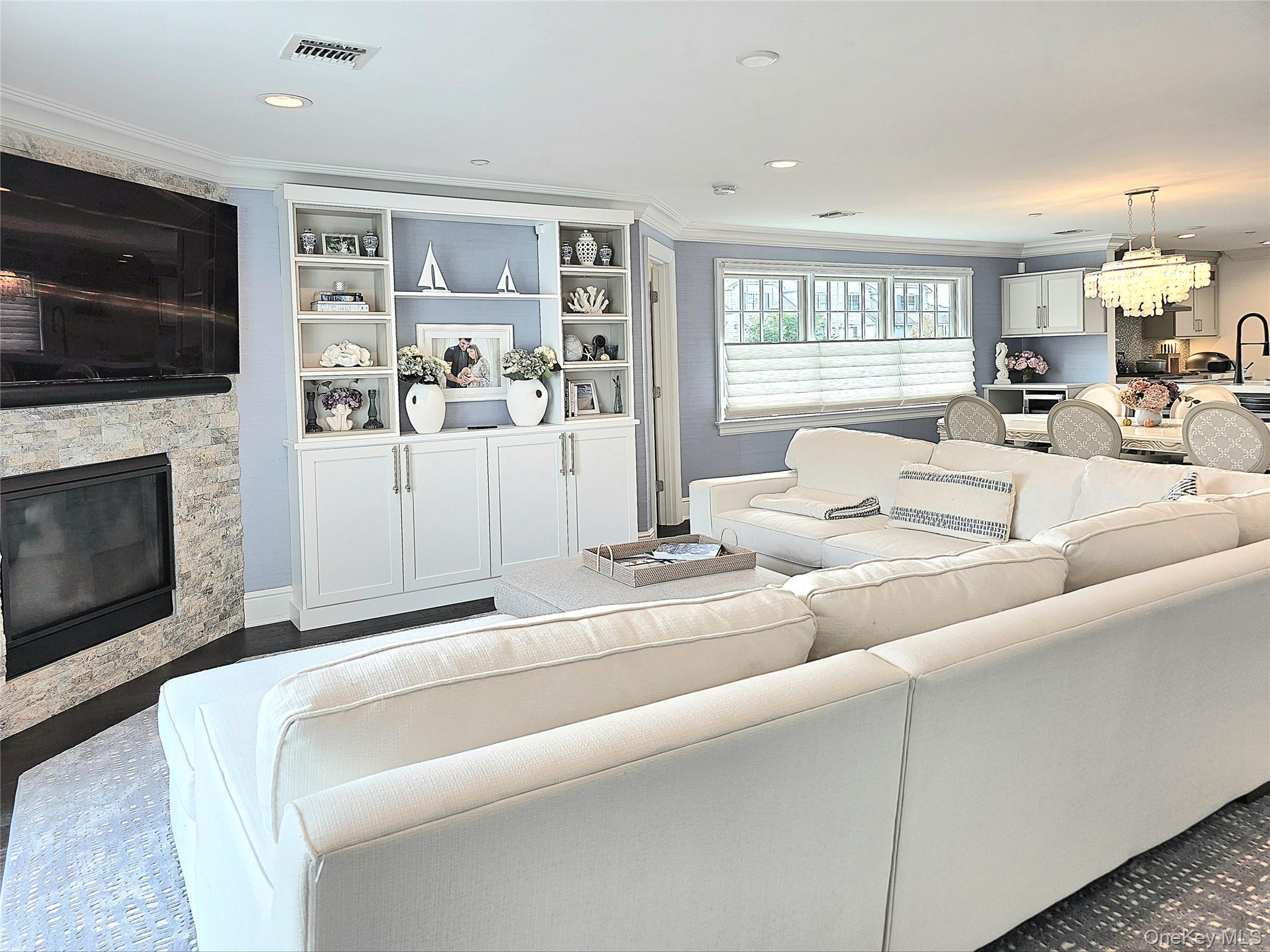 #18 photo, 34 Village Green Drive, Southampton , NY 11968