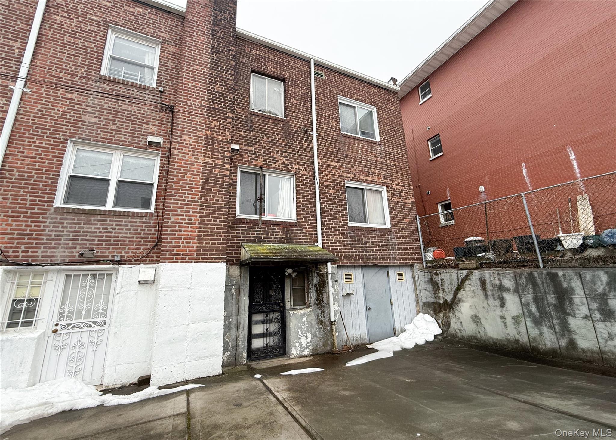 #4 photo, 13713 56th Avenue, Flushing , NY 11355