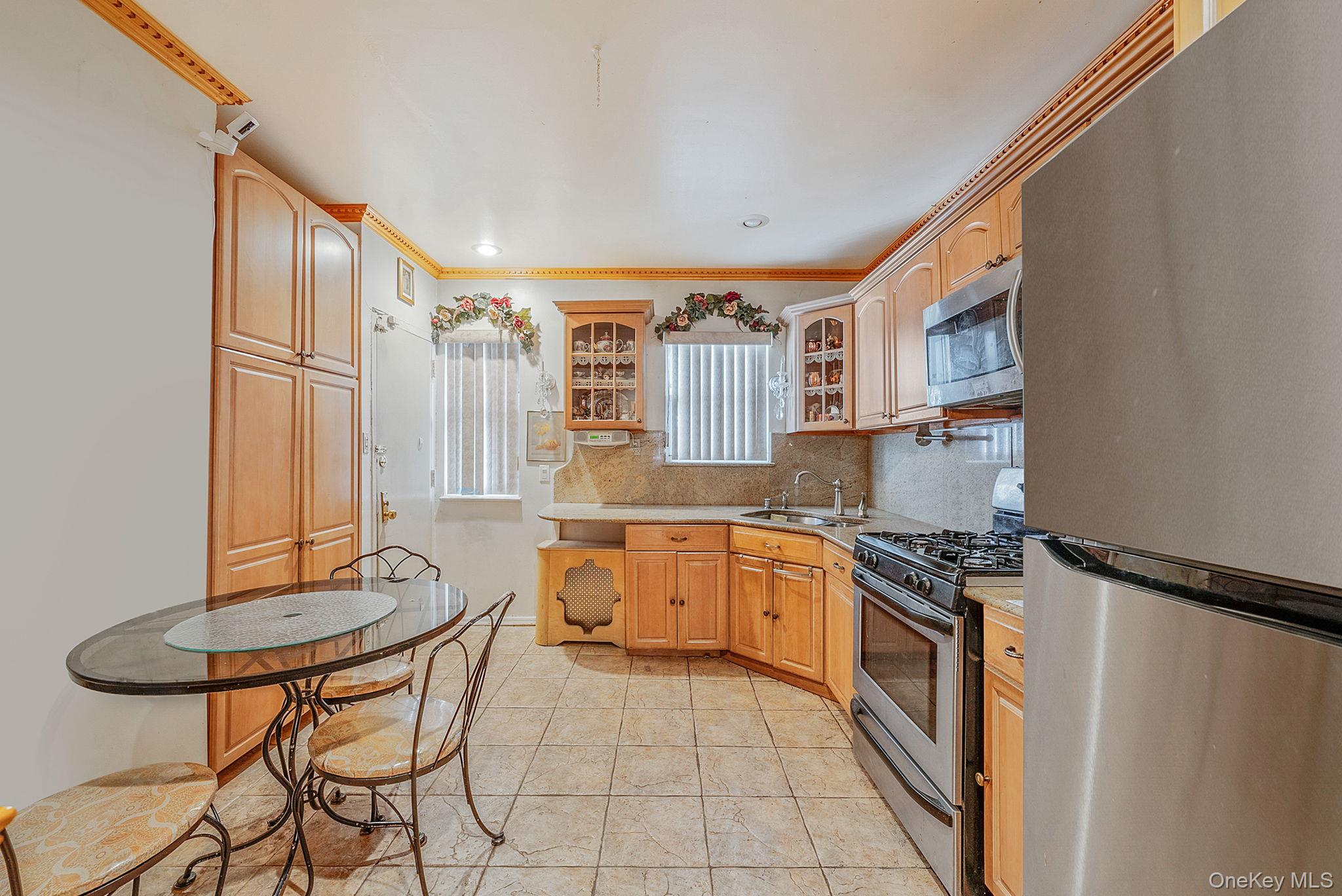 #11 photo, 559 E 28th Street, Brooklyn , NY 11210