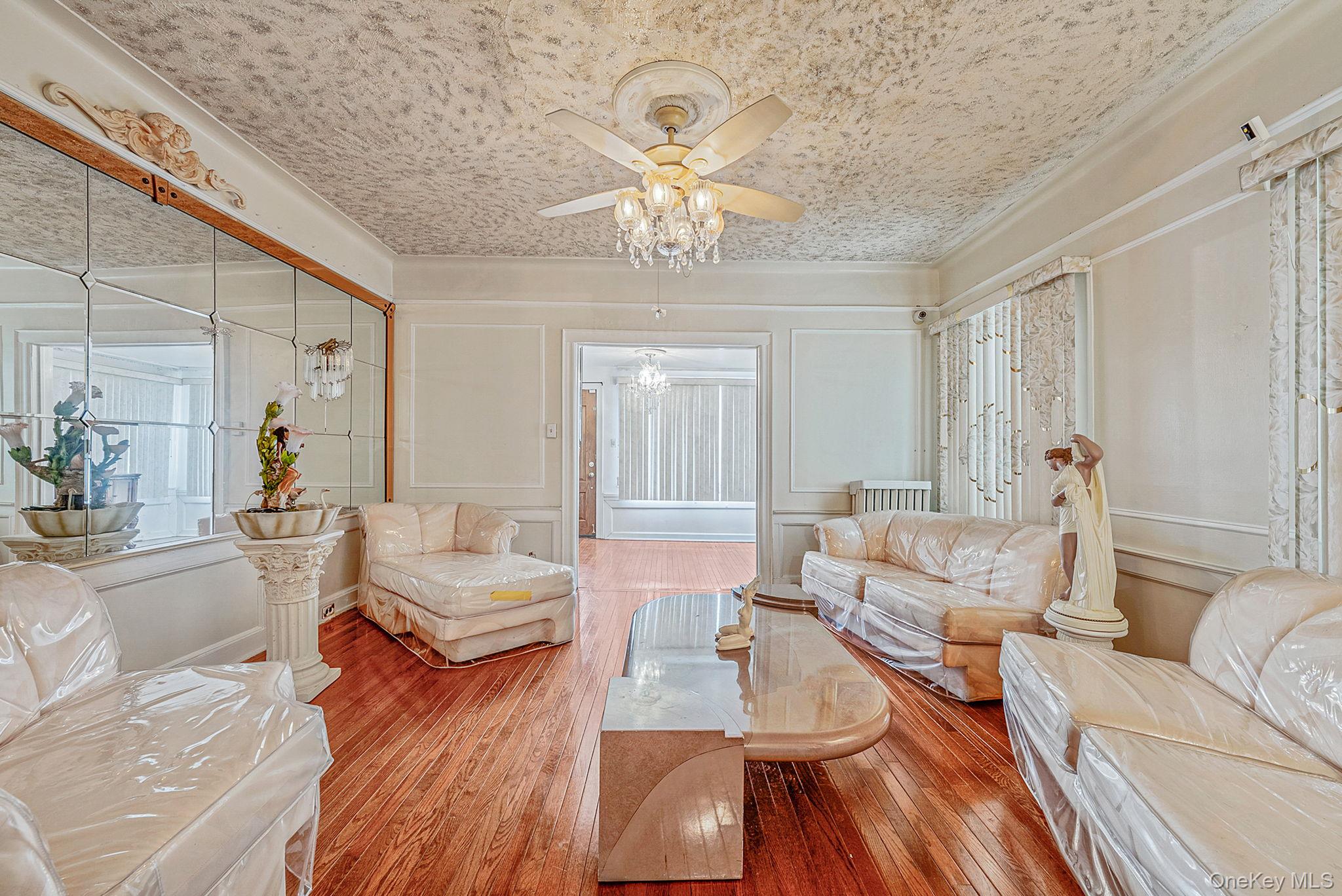 #7 photo, 559 E 28th Street, Brooklyn , NY 11210