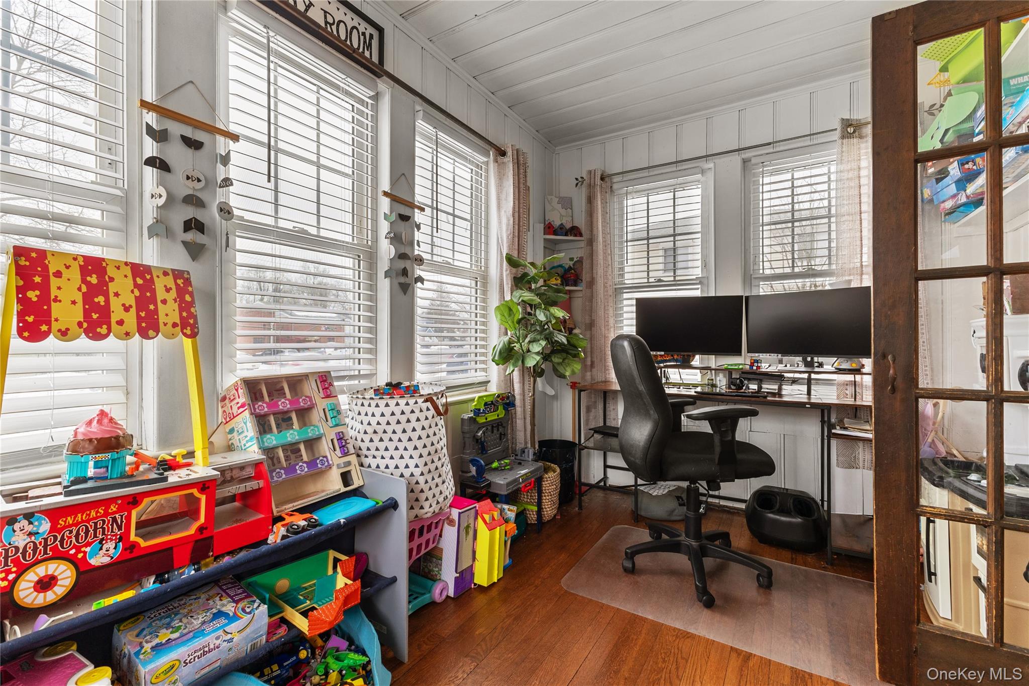 #11 photo, 661 Saint Lukes Place, North Baldwin , NY 11510