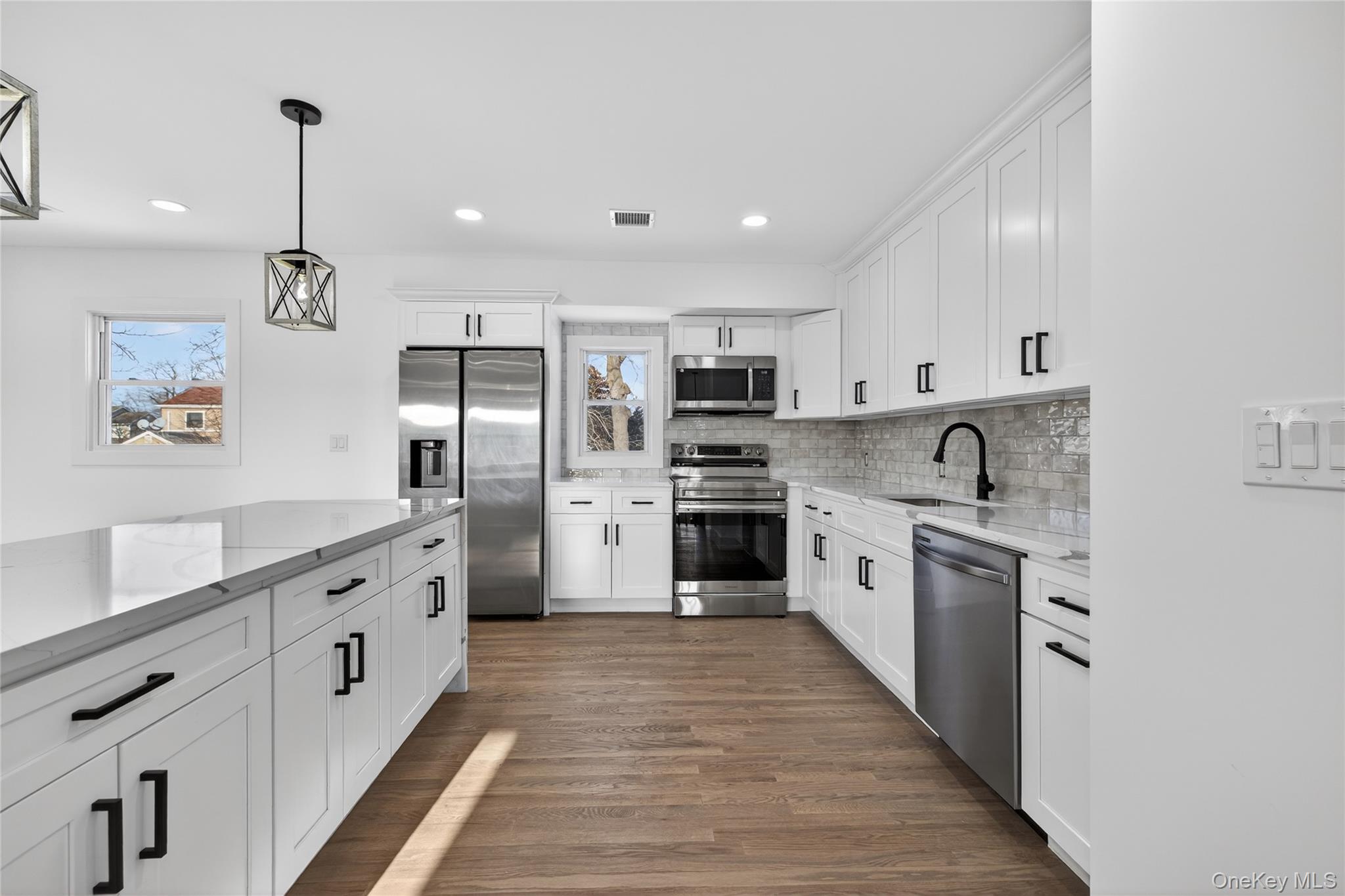 #13 photo, 244 N Erie Avenue, Lindenhurst , NY 11757