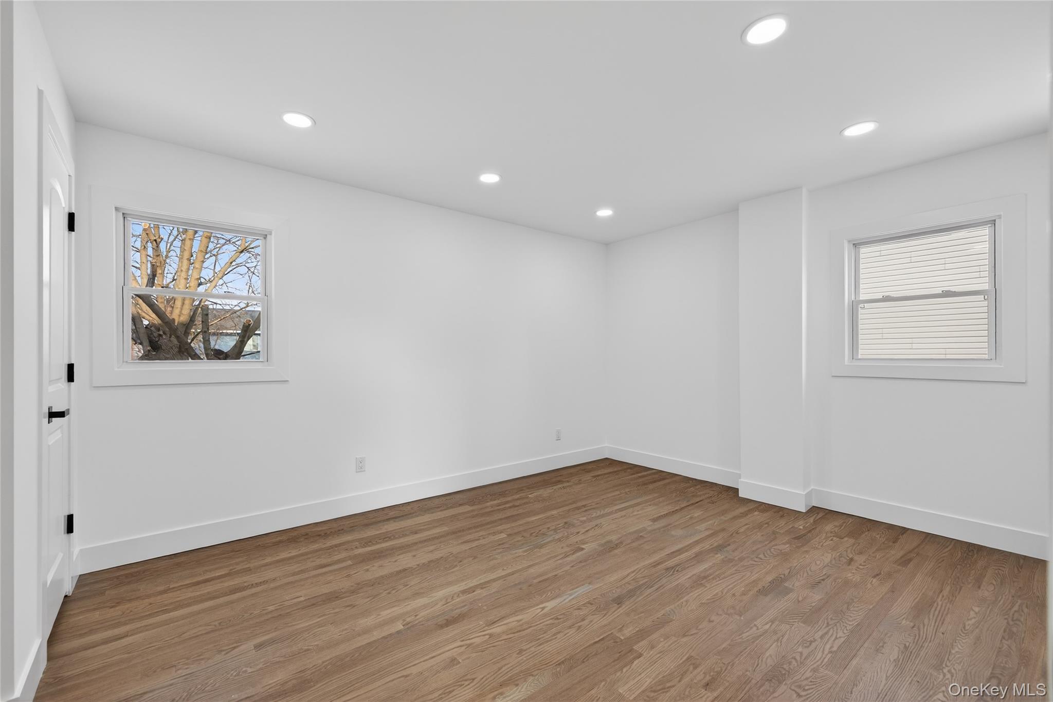 #17 photo, 244 N Erie Avenue, Lindenhurst , NY 11757