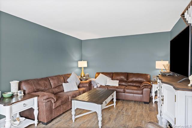 #19 photo, 231 Springmeadow Drive, Holbrook , NY 11741