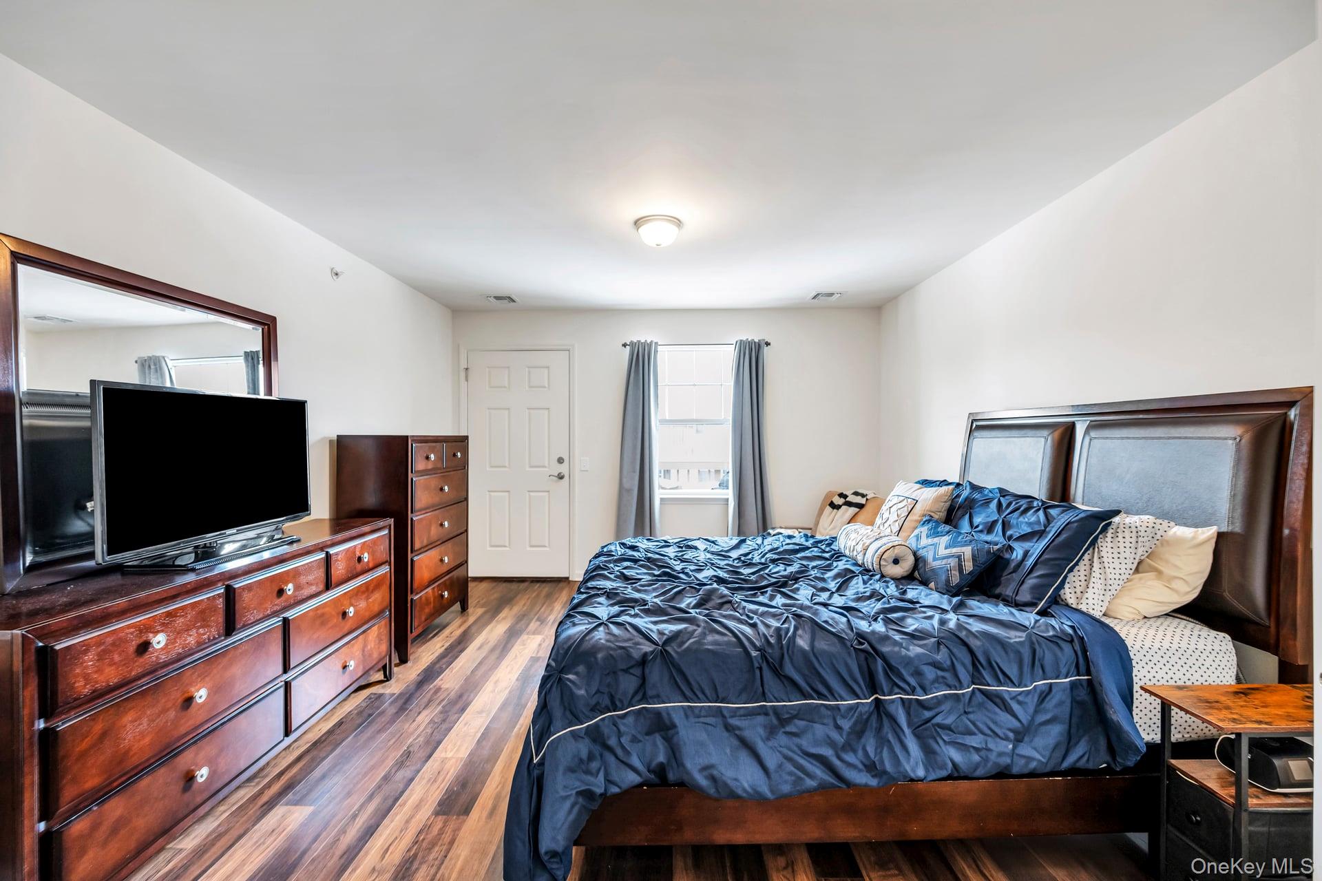 #16 photo, 96 Somerton Avenue, Central Islip , NY 11722