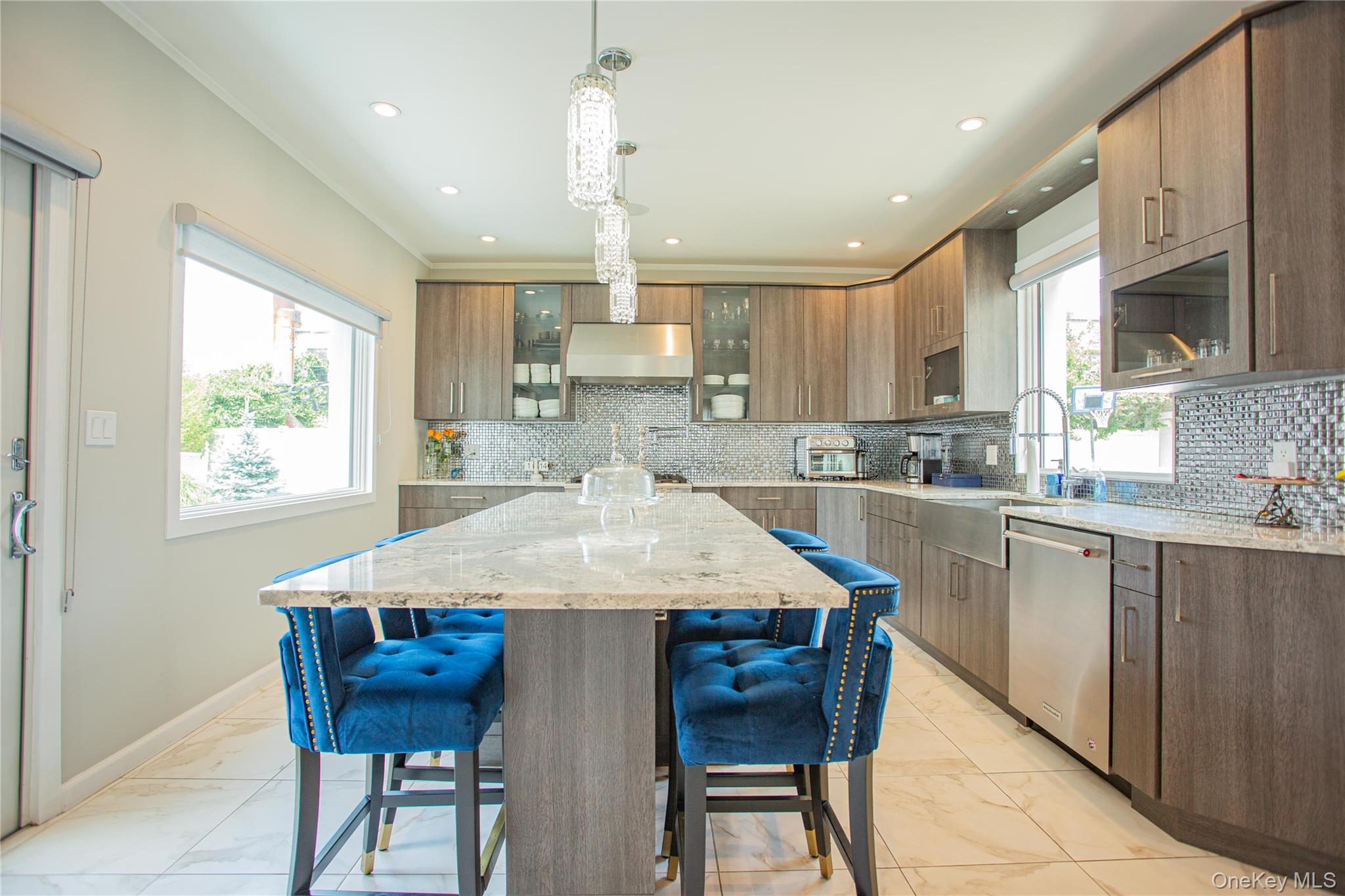 #12 photo, 165 W Walnut Street, Long Beach , NY 11561