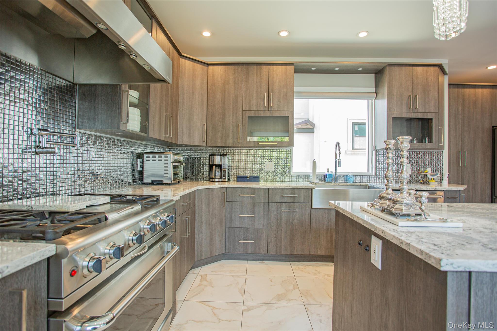 #15 photo, 165 W Walnut Street, Long Beach , NY 11561