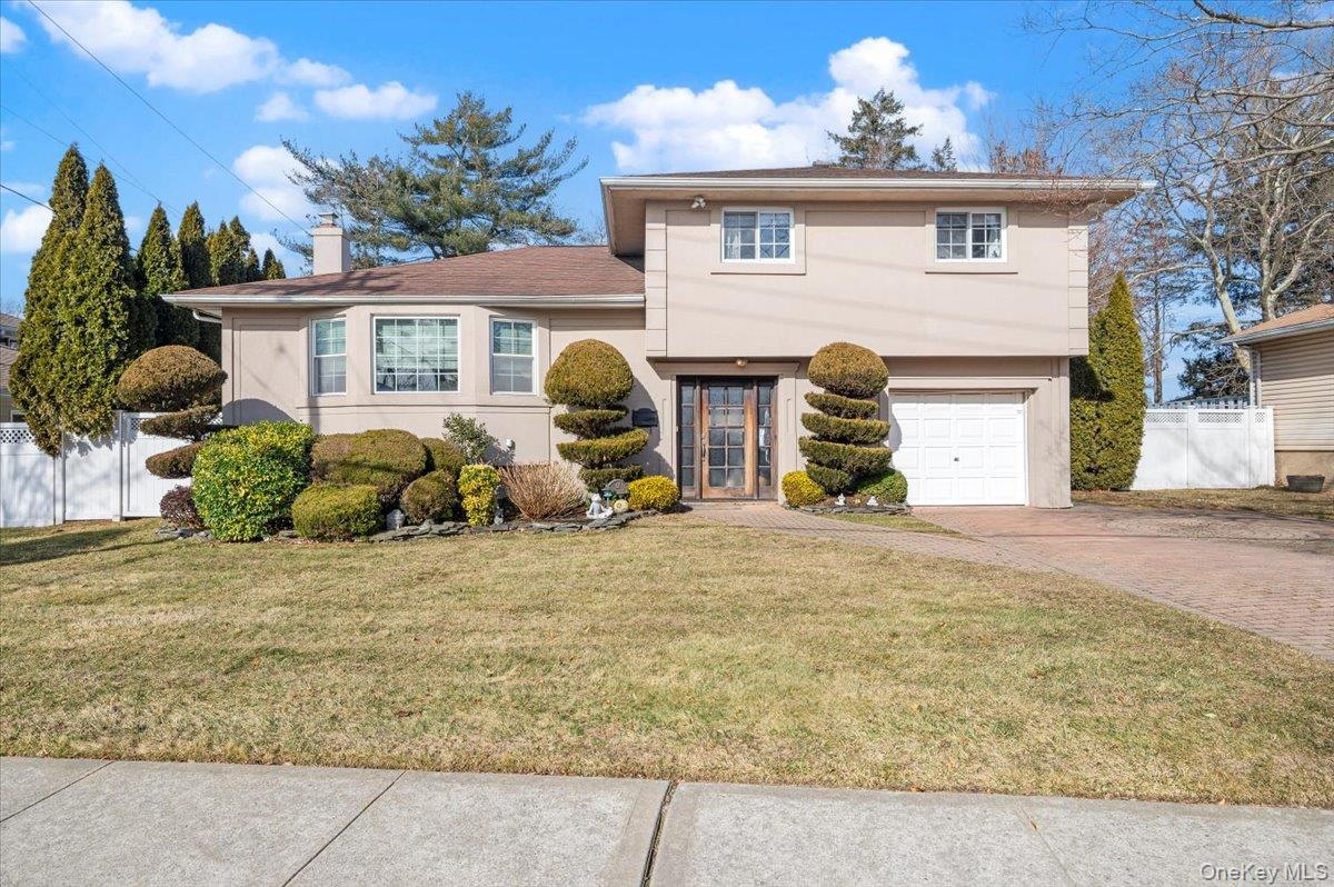 #1 photo, 62 Eileen Avenue, Plainview , NY 11803